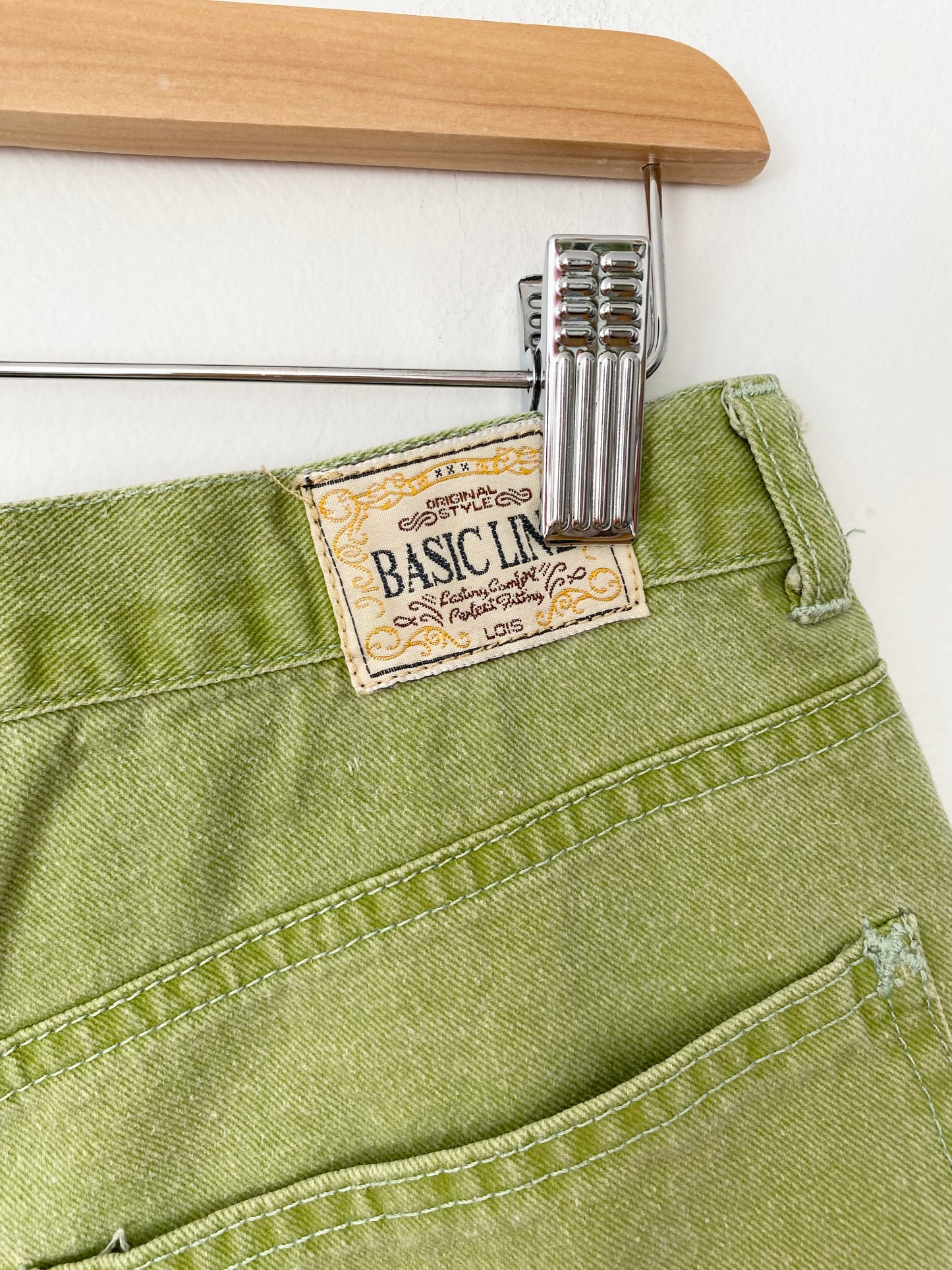 Vintage green denim shorts W28