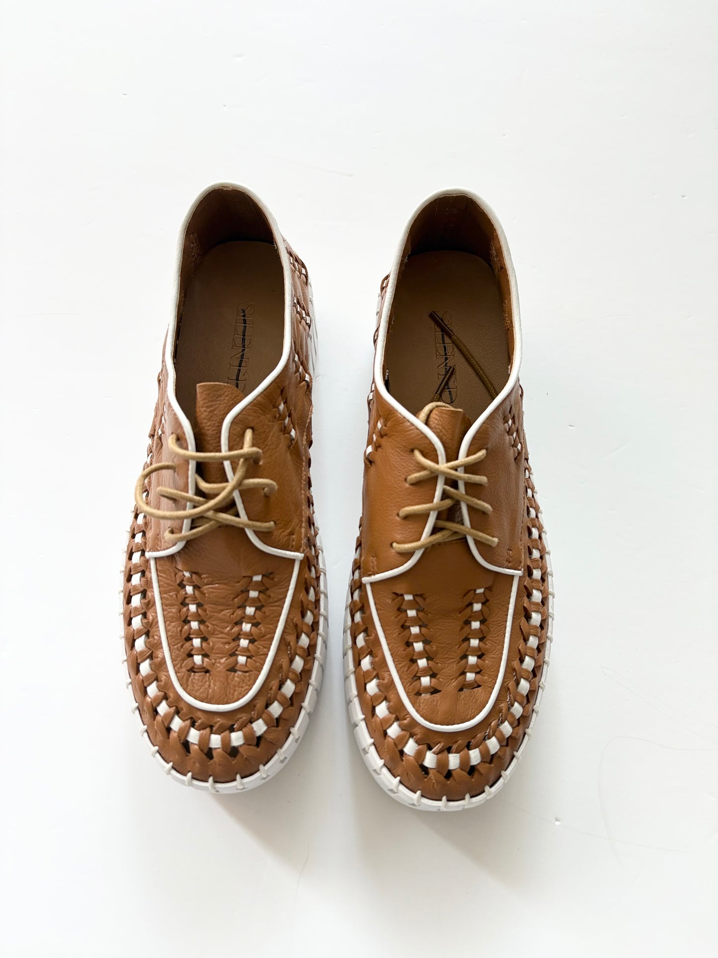 Baskets en cuir Silent D Brodies 36 €