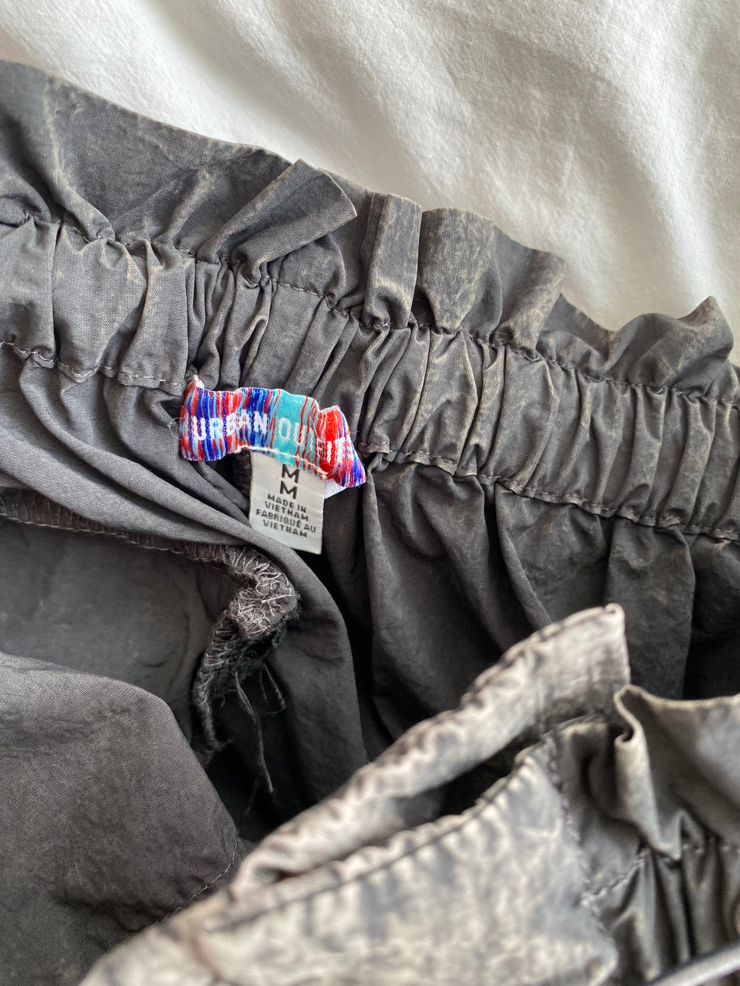 Pantalon parachute délavé à l'acide Urban Outfitters M/L