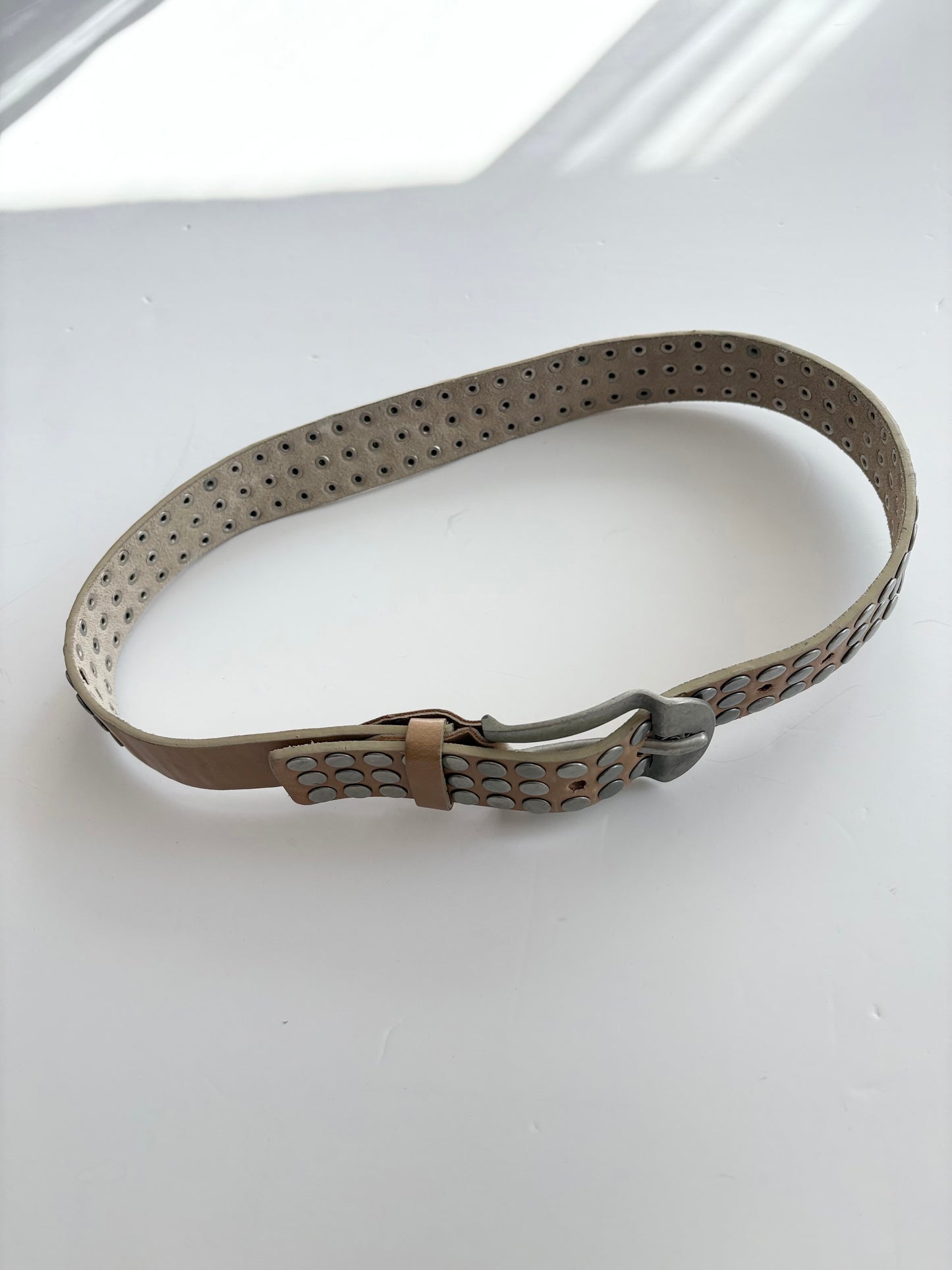 Studded leather belt M/L