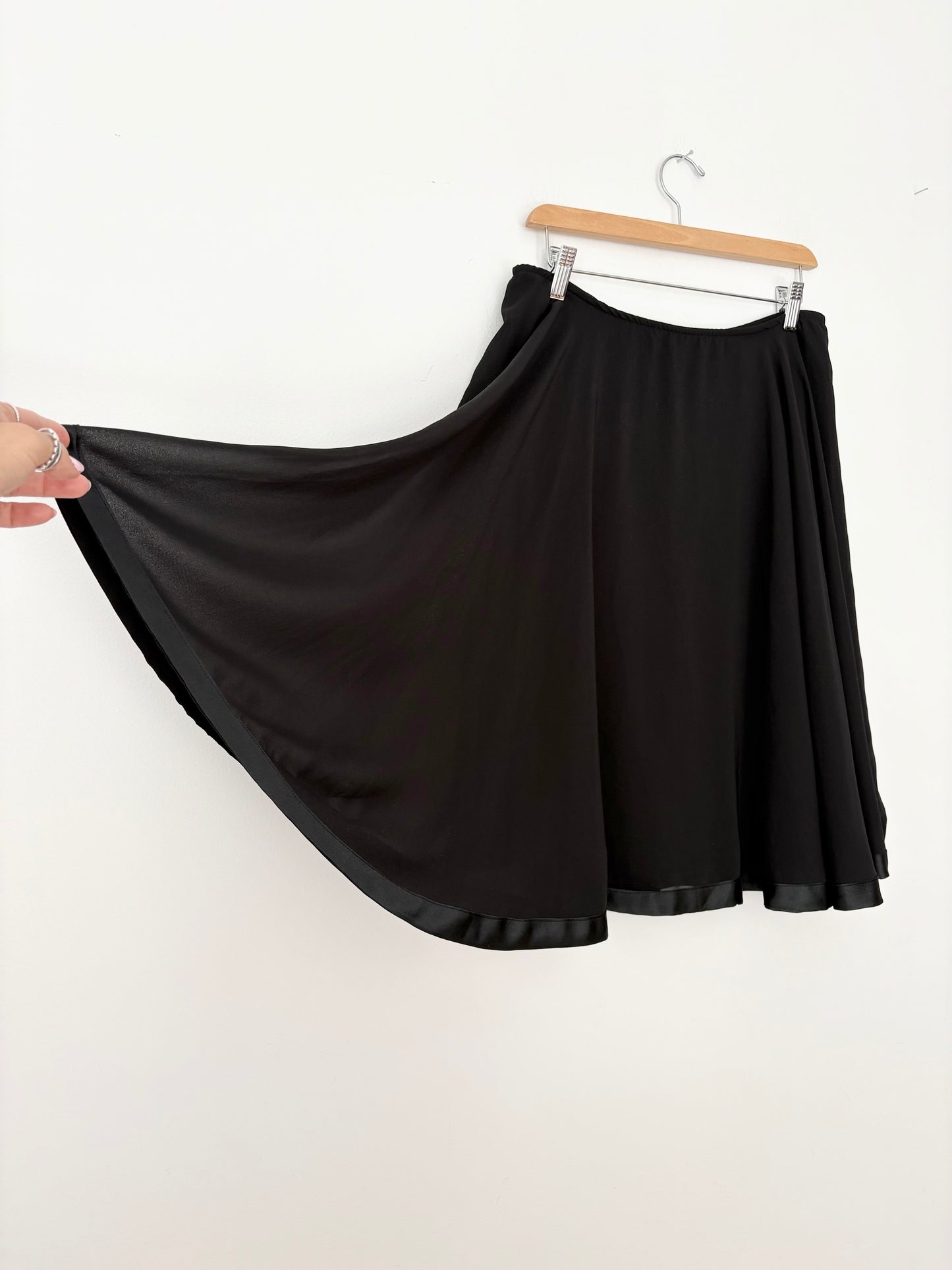Vintage flowy midi skirt M/L