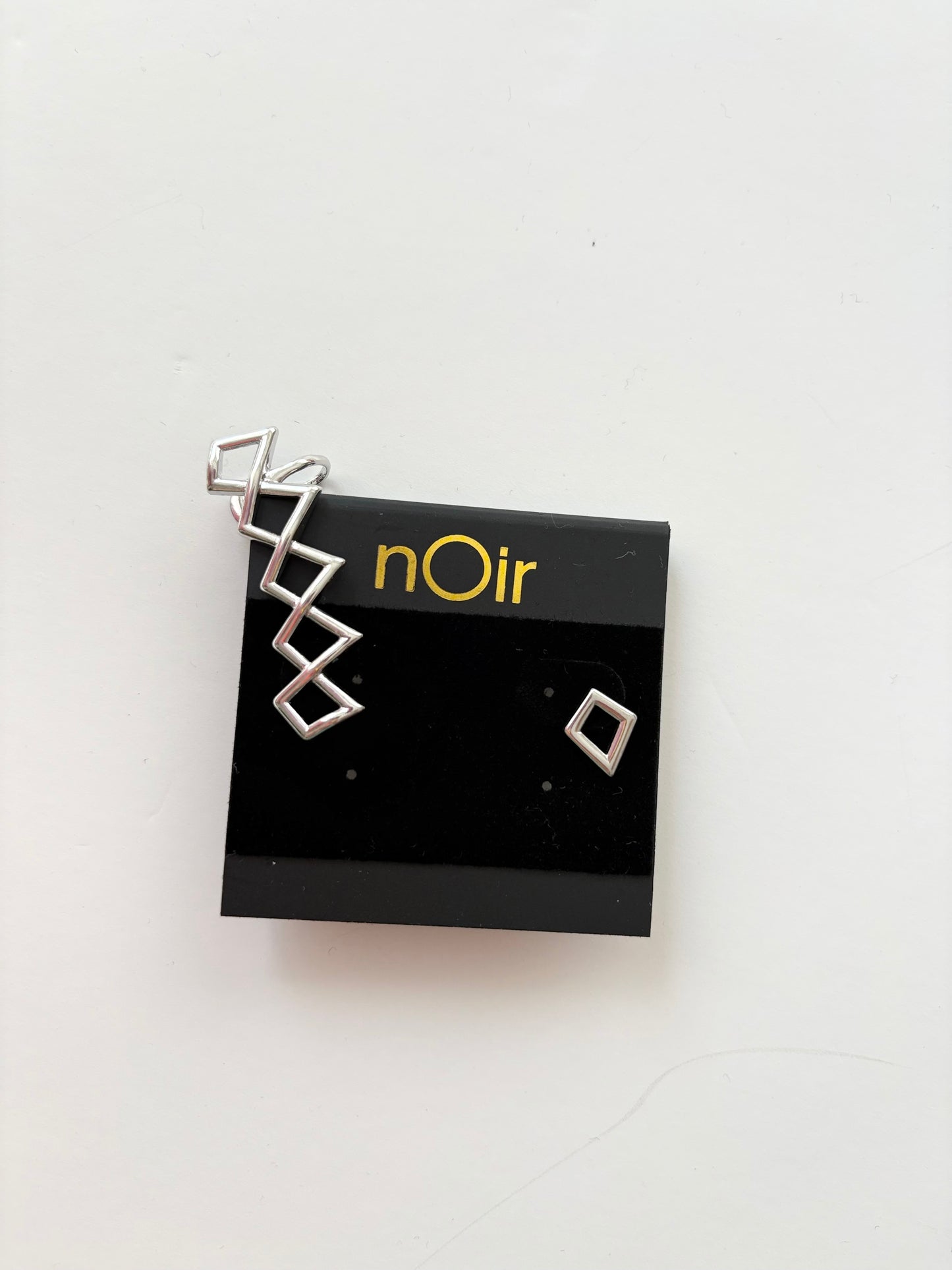 Noir NYC Irving ear cuff set