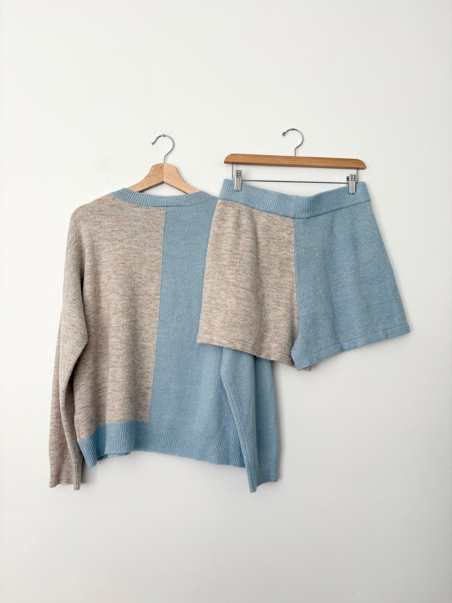 Saturday sunday Leah colorblock sweater set Large