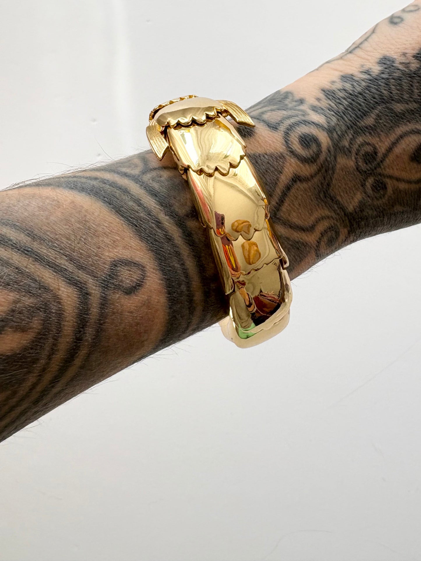 Noir NYC plenty of fish cuff