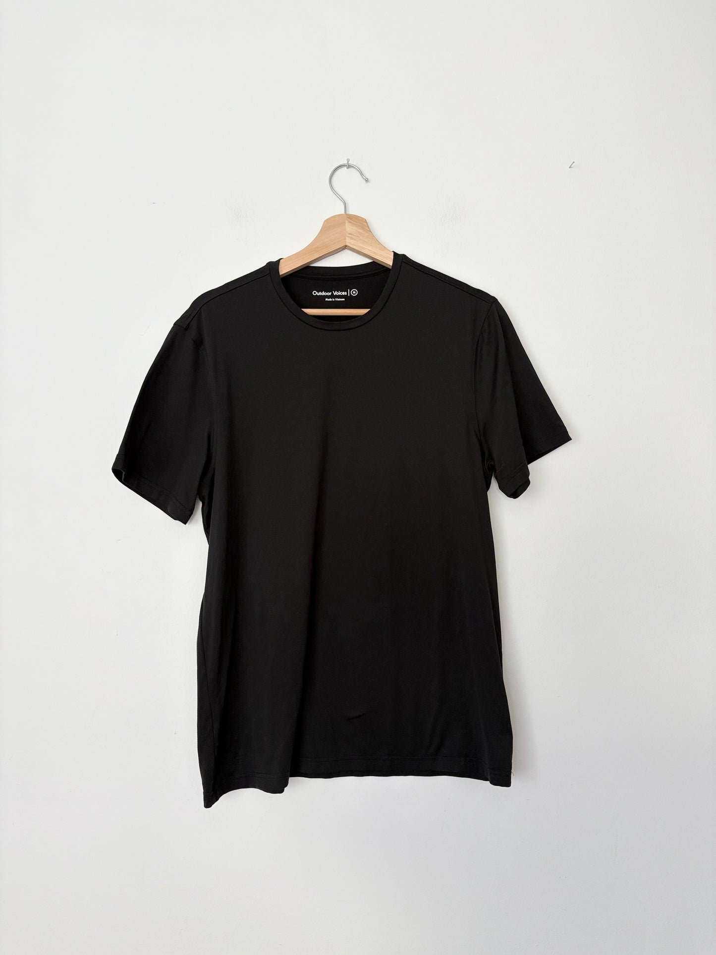 Outdoor voices cloudknit black tee Medium