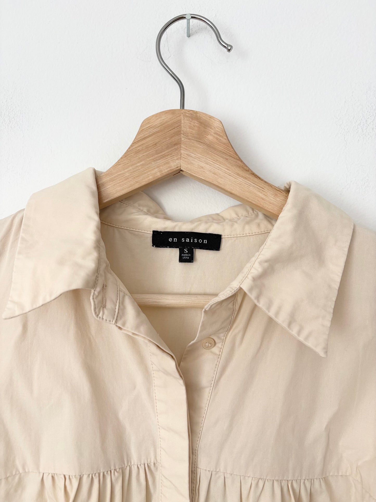En saison tiered button up blouse Small