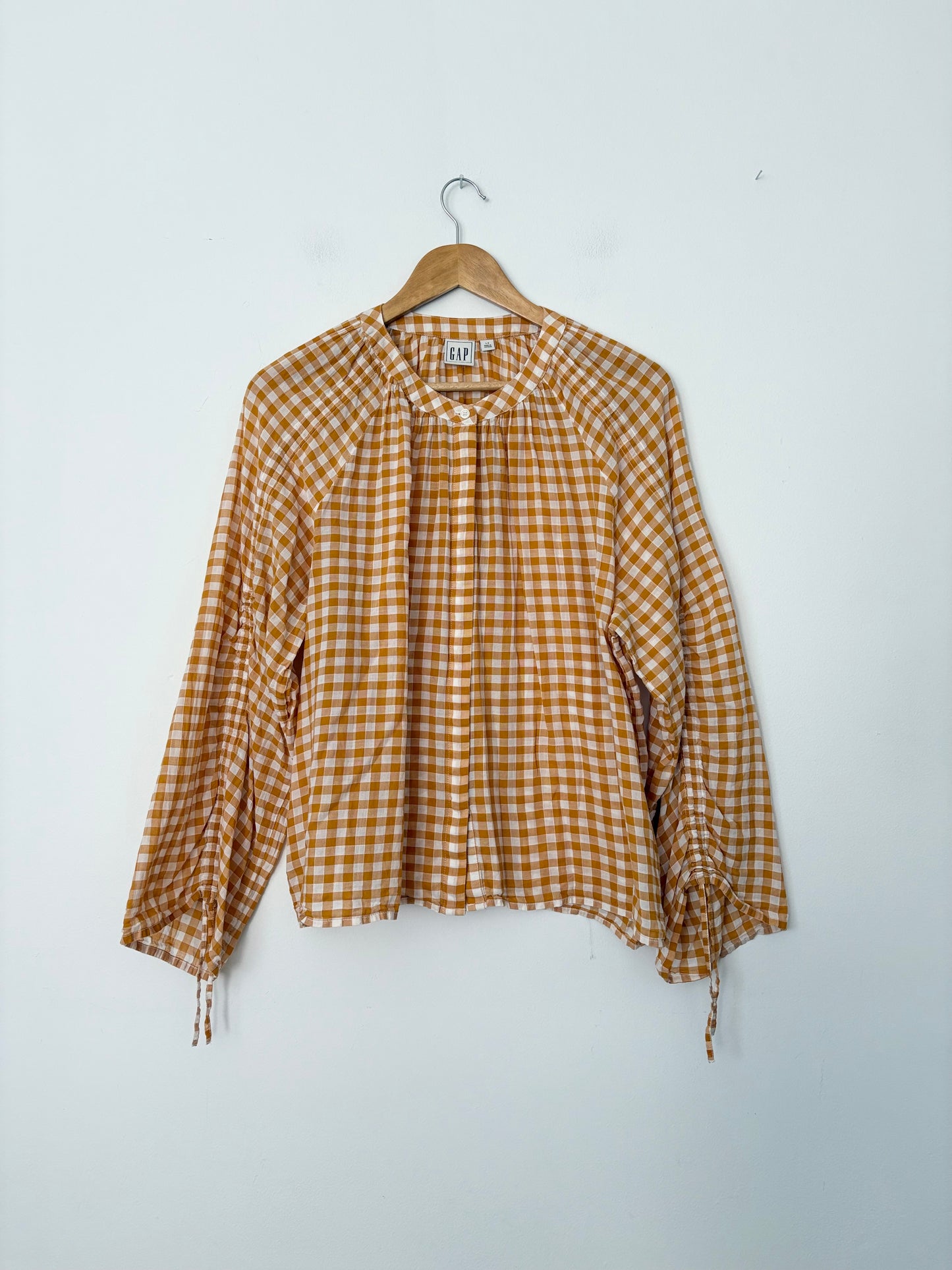 GAP ruched sleeve gingham top Large