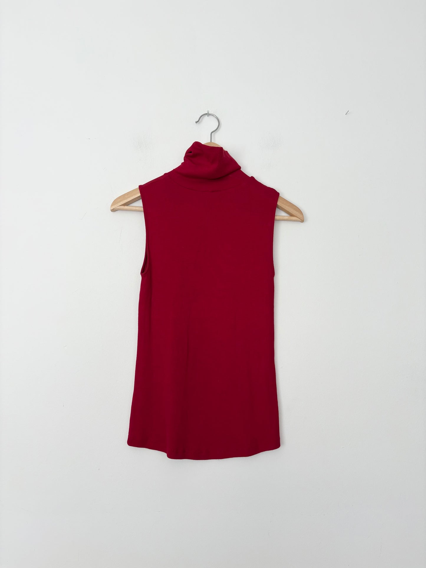 Massimo Dutti sleeveless turtleneck top Small