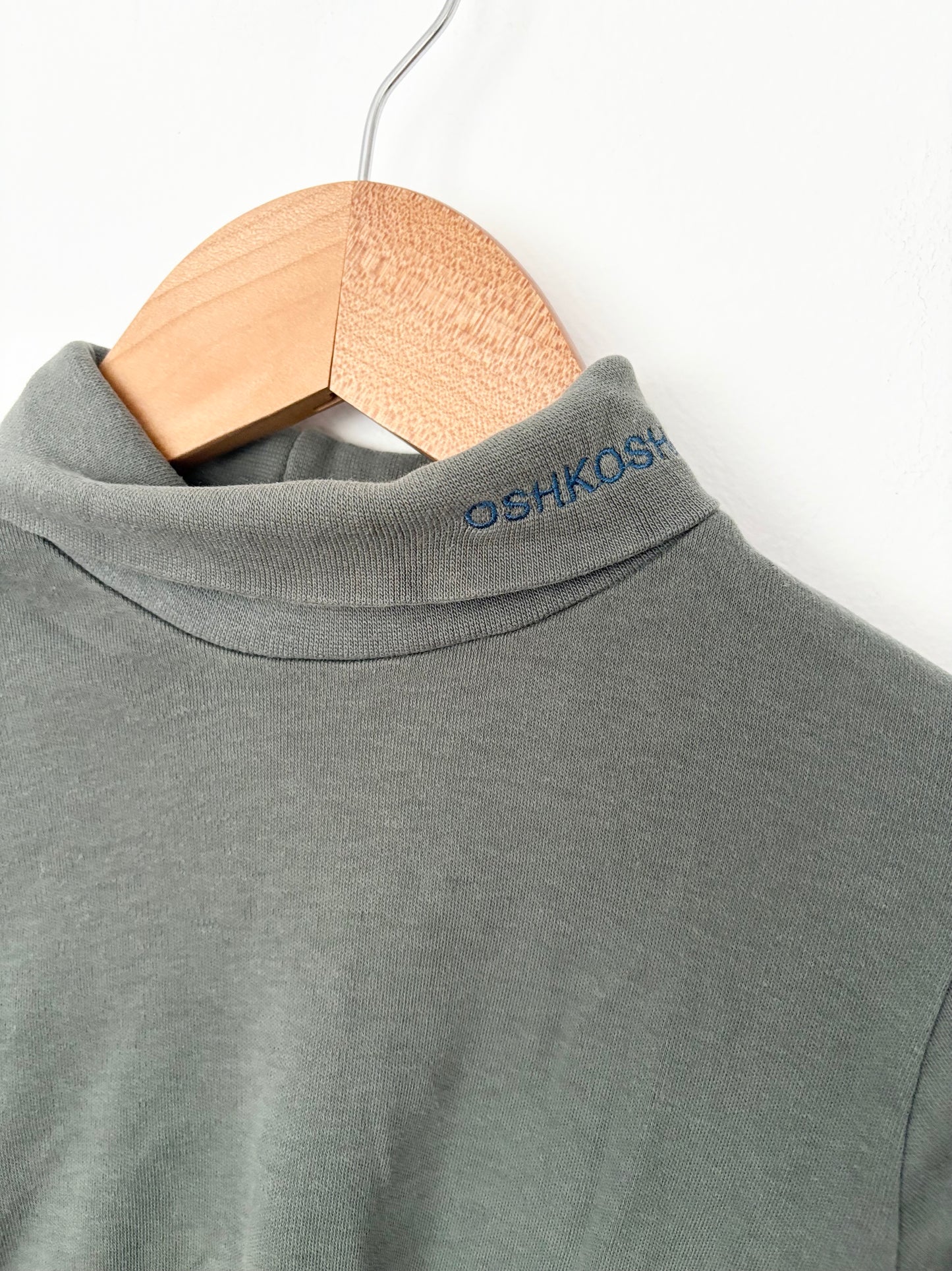 Vintage oshkosh green turtleneck 3T