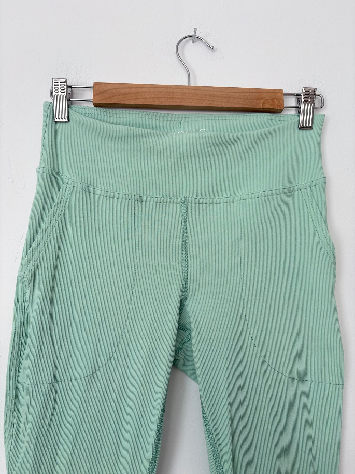 Outdoor voices superform rib flare pants Medium