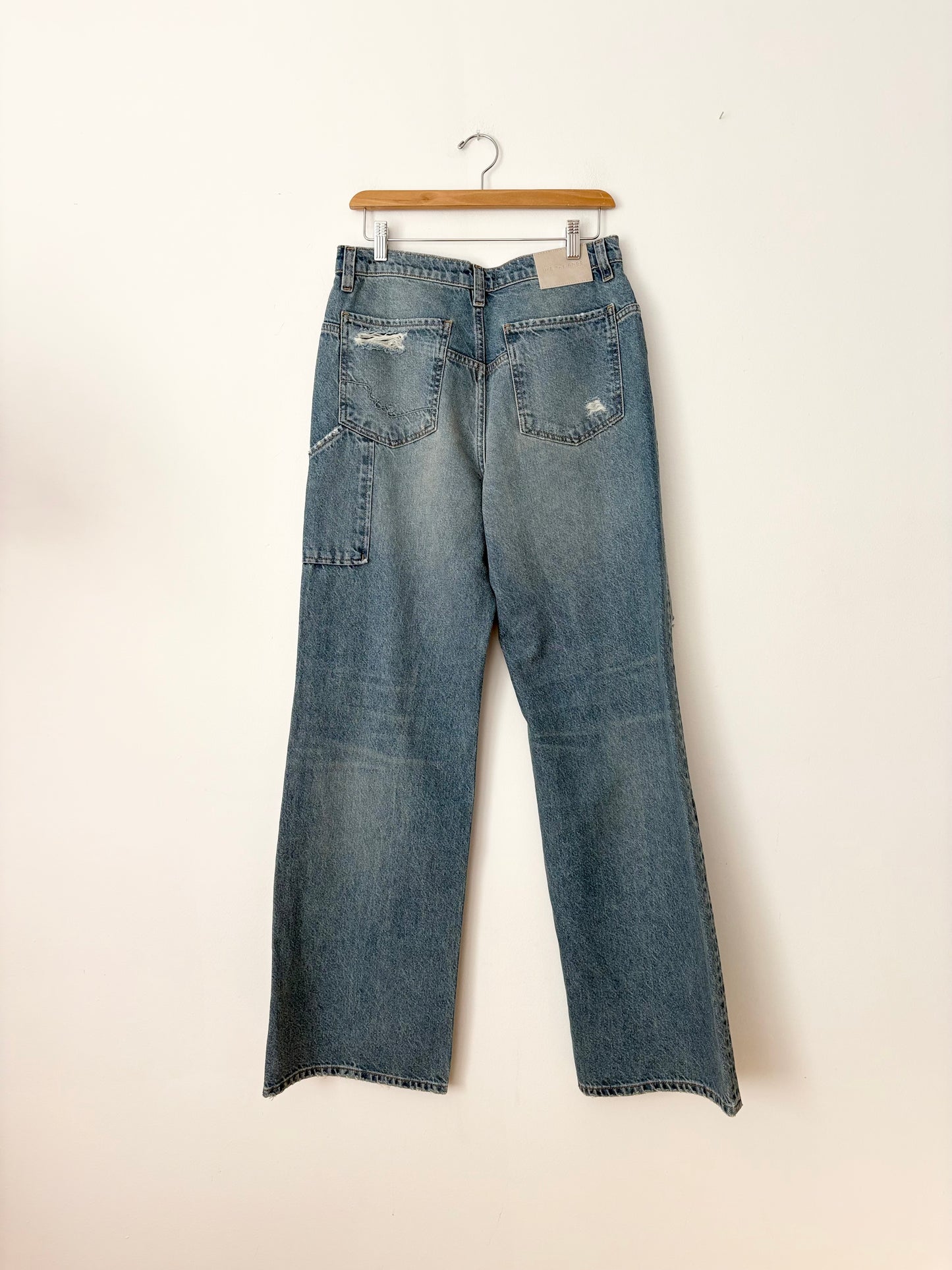 Free people distressed wide leg jeans W28