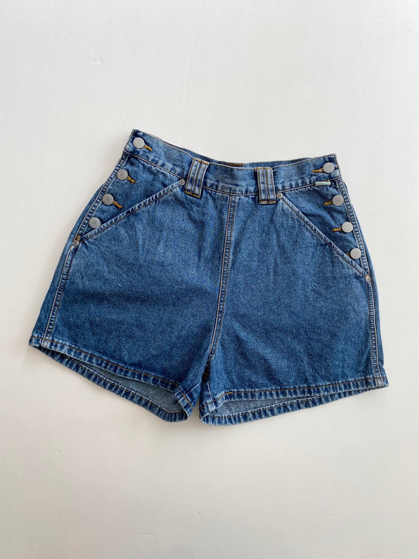 Vintage Esprit button denim shorts W26
