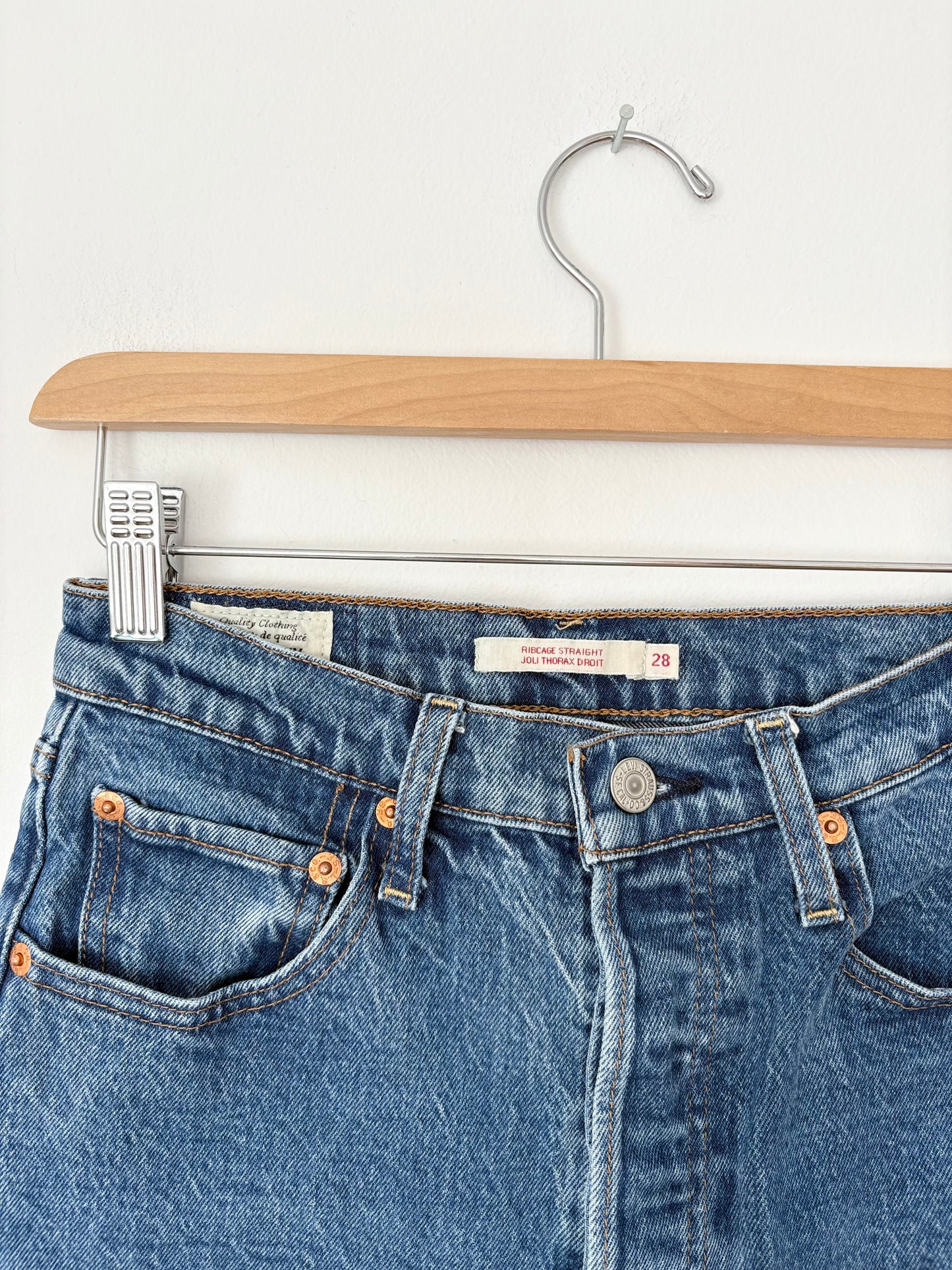 Levis ribcage straight W26