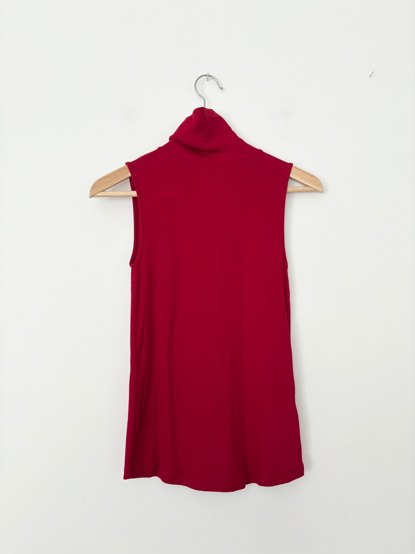 Massimo Dutti sleeveless turtleneck top Small
