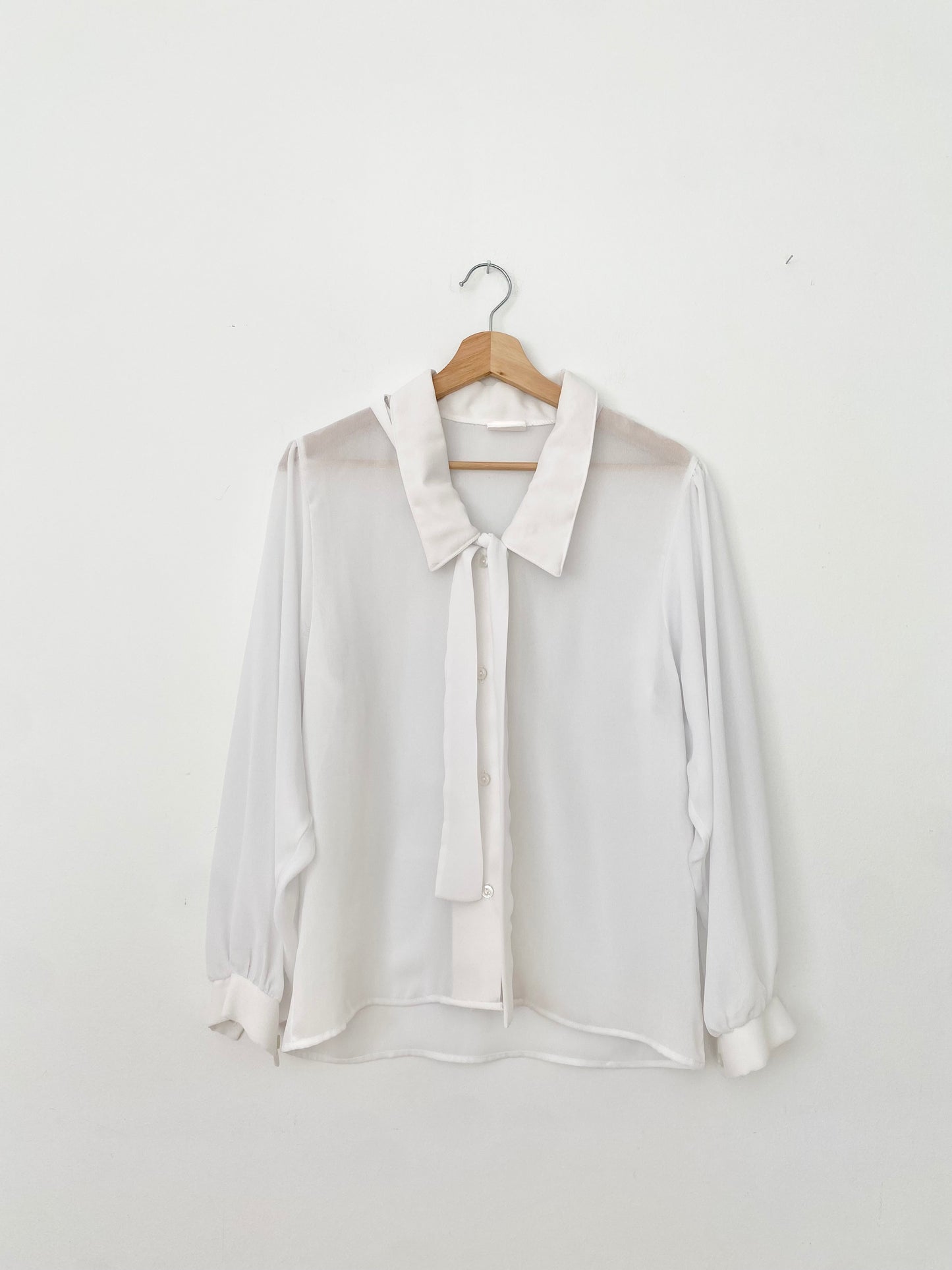 Vintage semi sheer blouse Medium