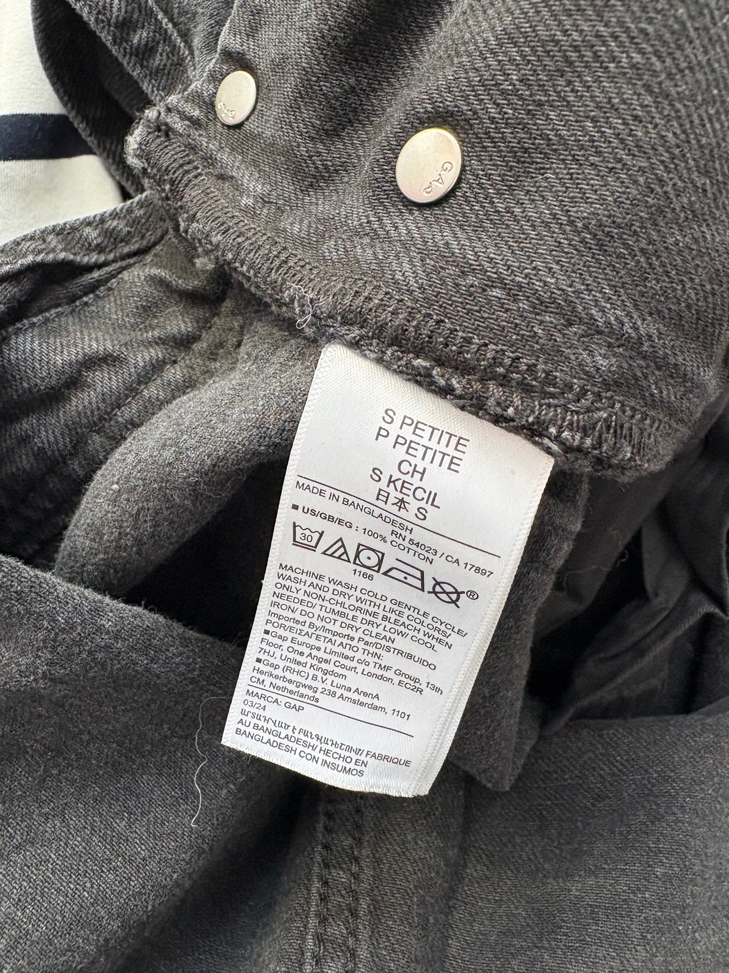 Gap 90's loose black denim overalls Small