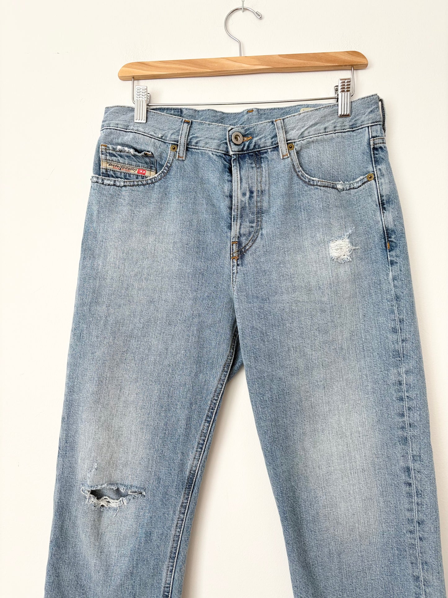 Diesel Aryel straight leg jeans W27
