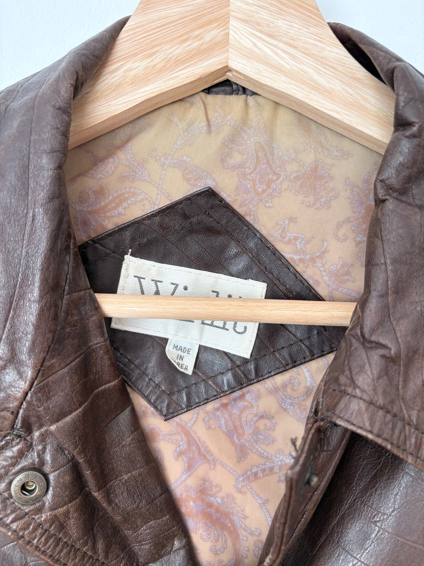 Vintage brown genuine leather crop bomber Medium