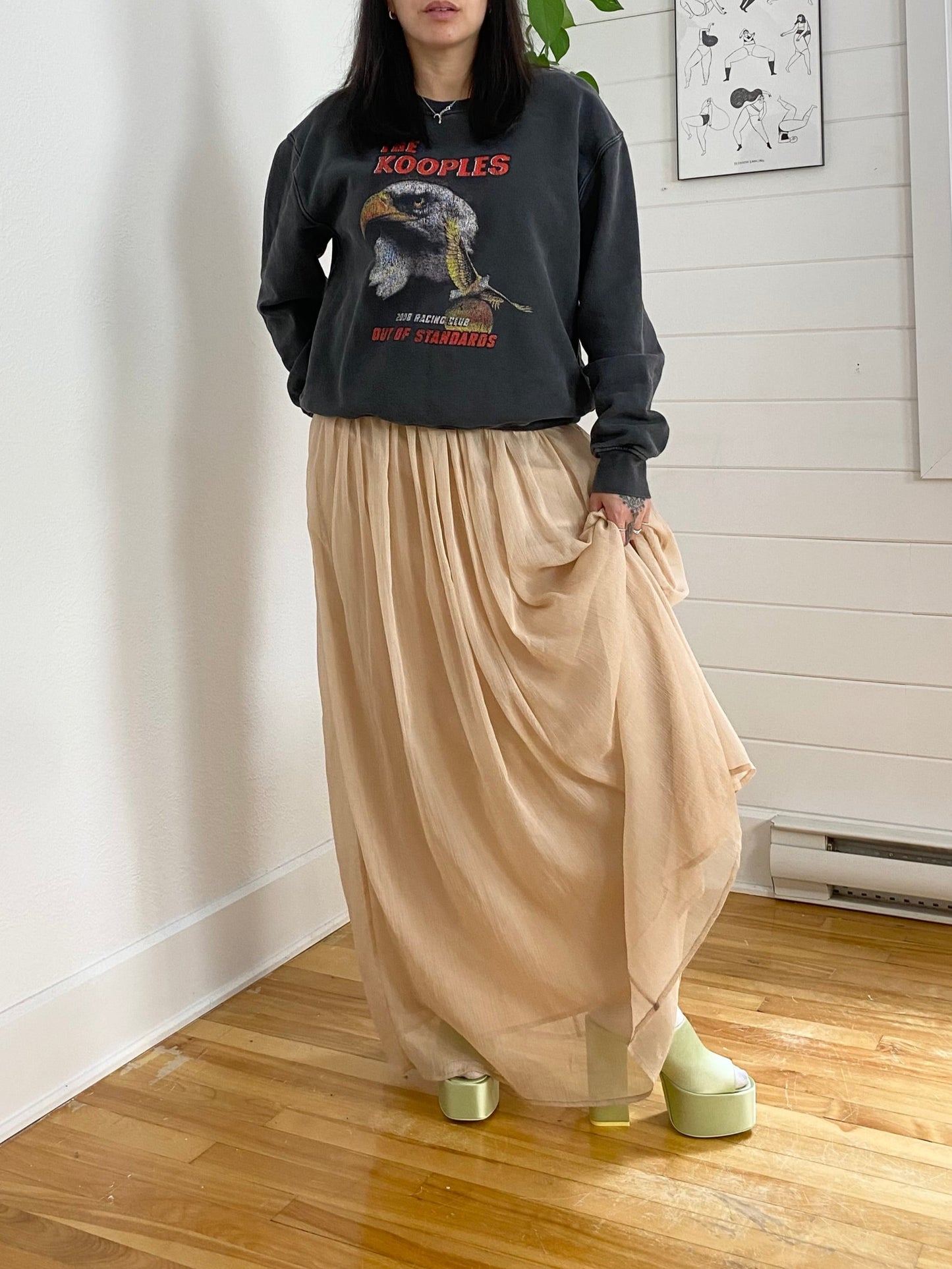 Anthropologie flowy maxi skirt Medium