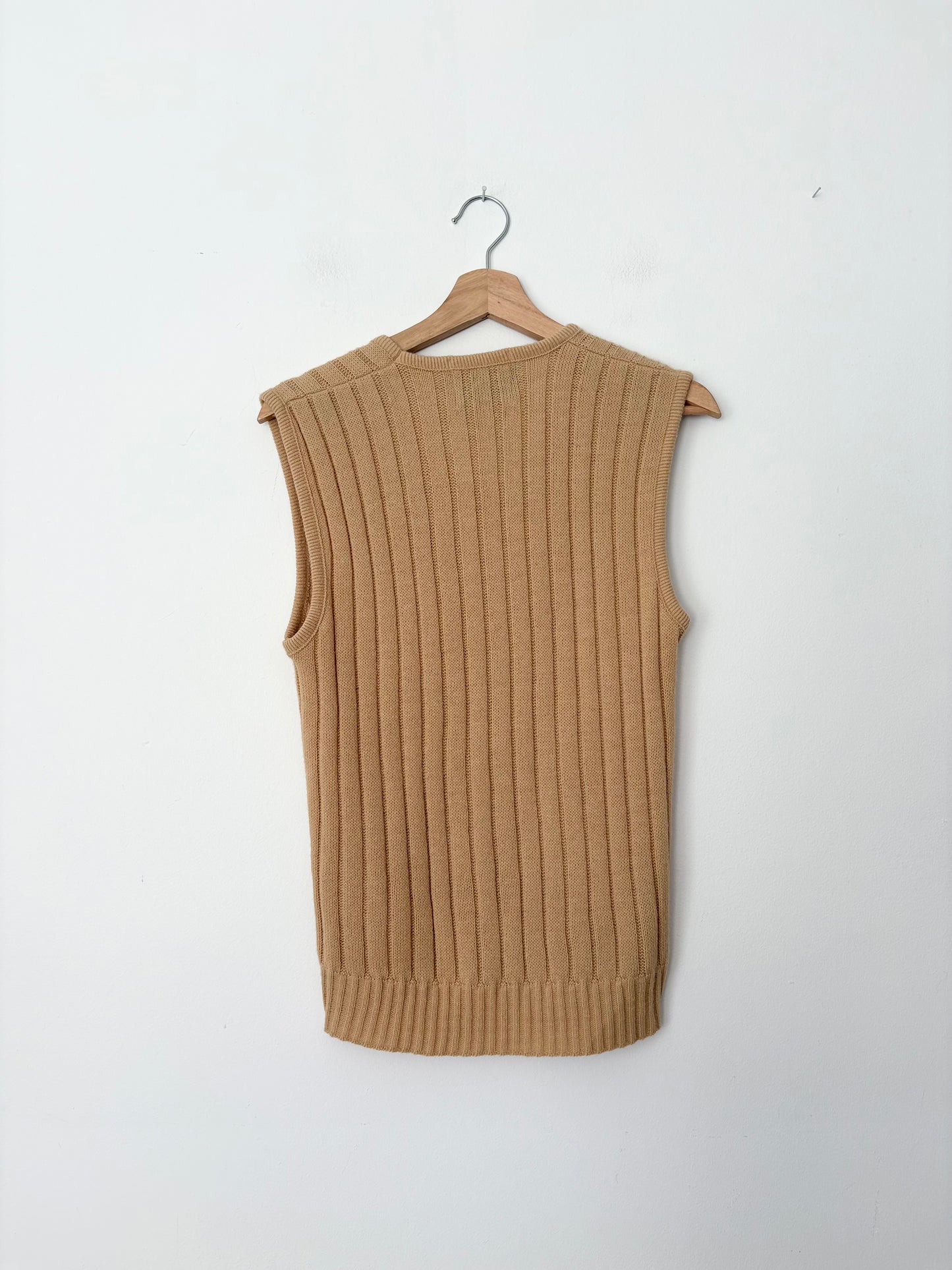Vintage knit vest Medium