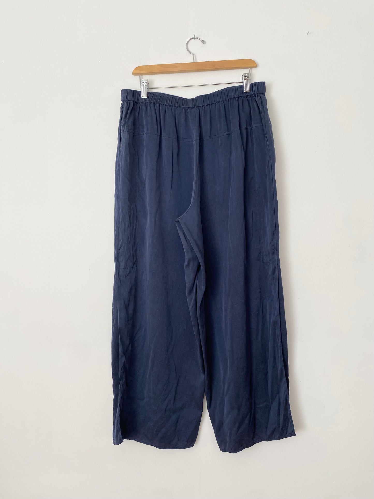 Pantalon large en soie Quince Large