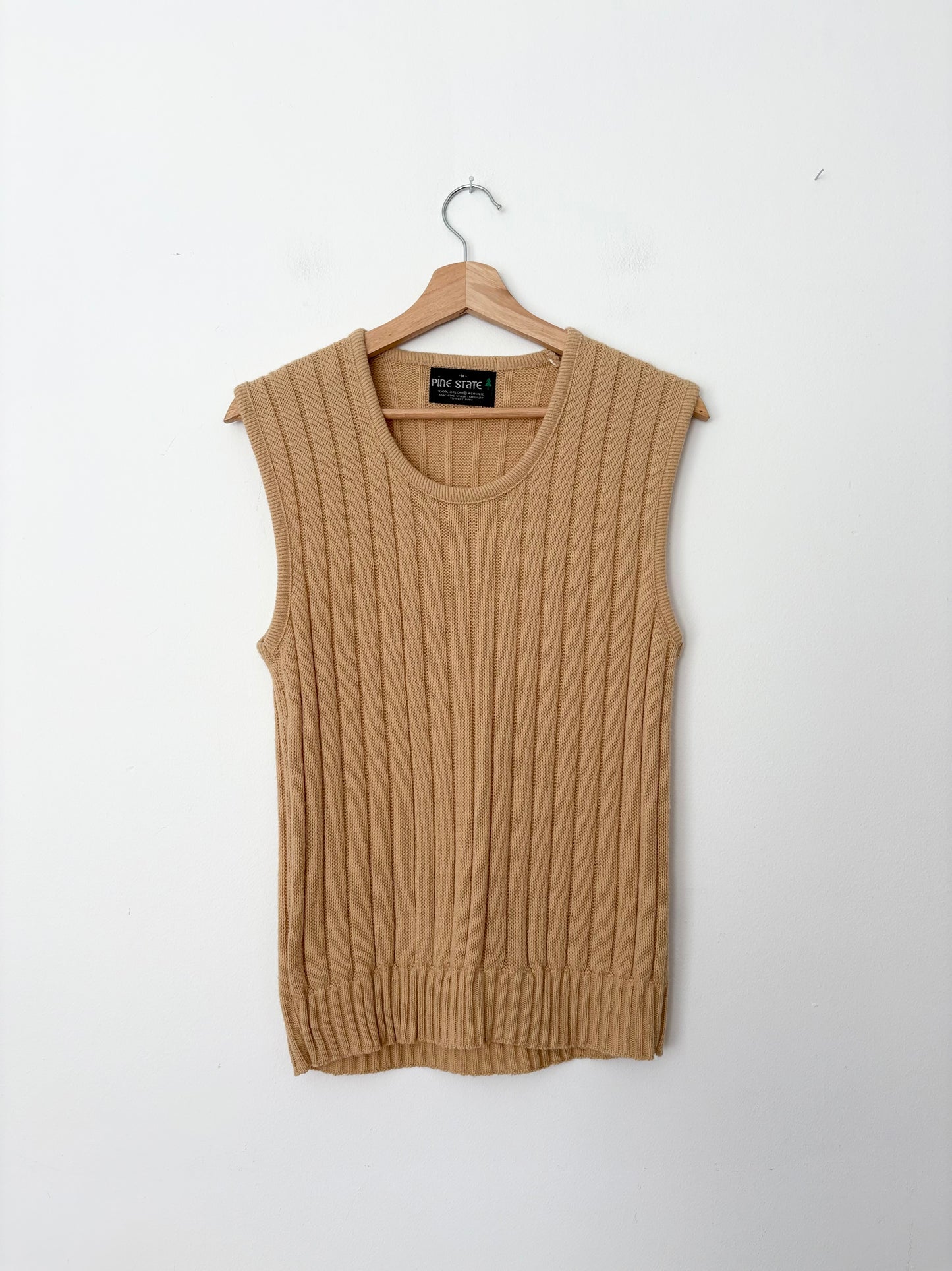 Vintage knit vest Medium