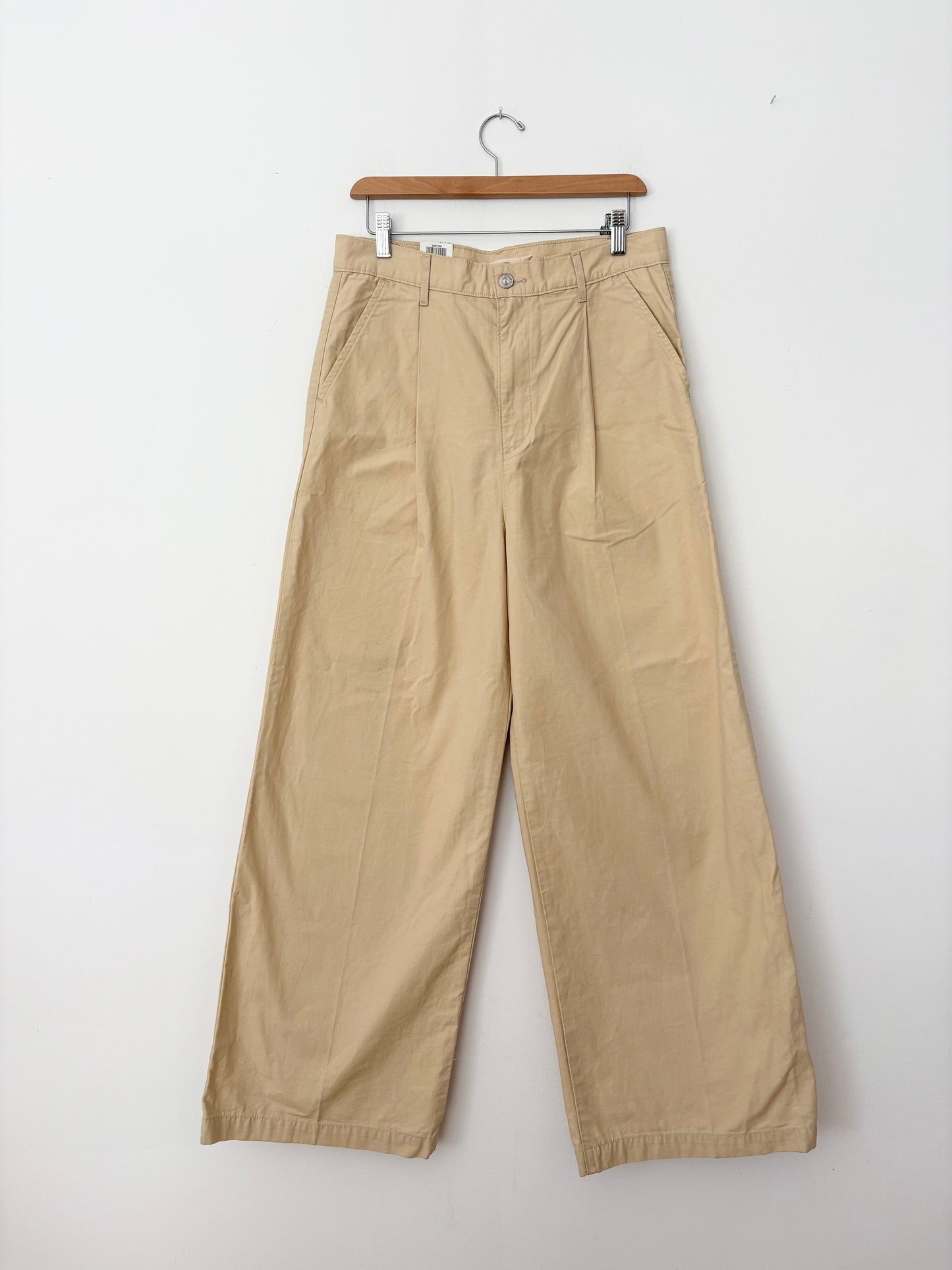 Levis high loose wide leg pants W29