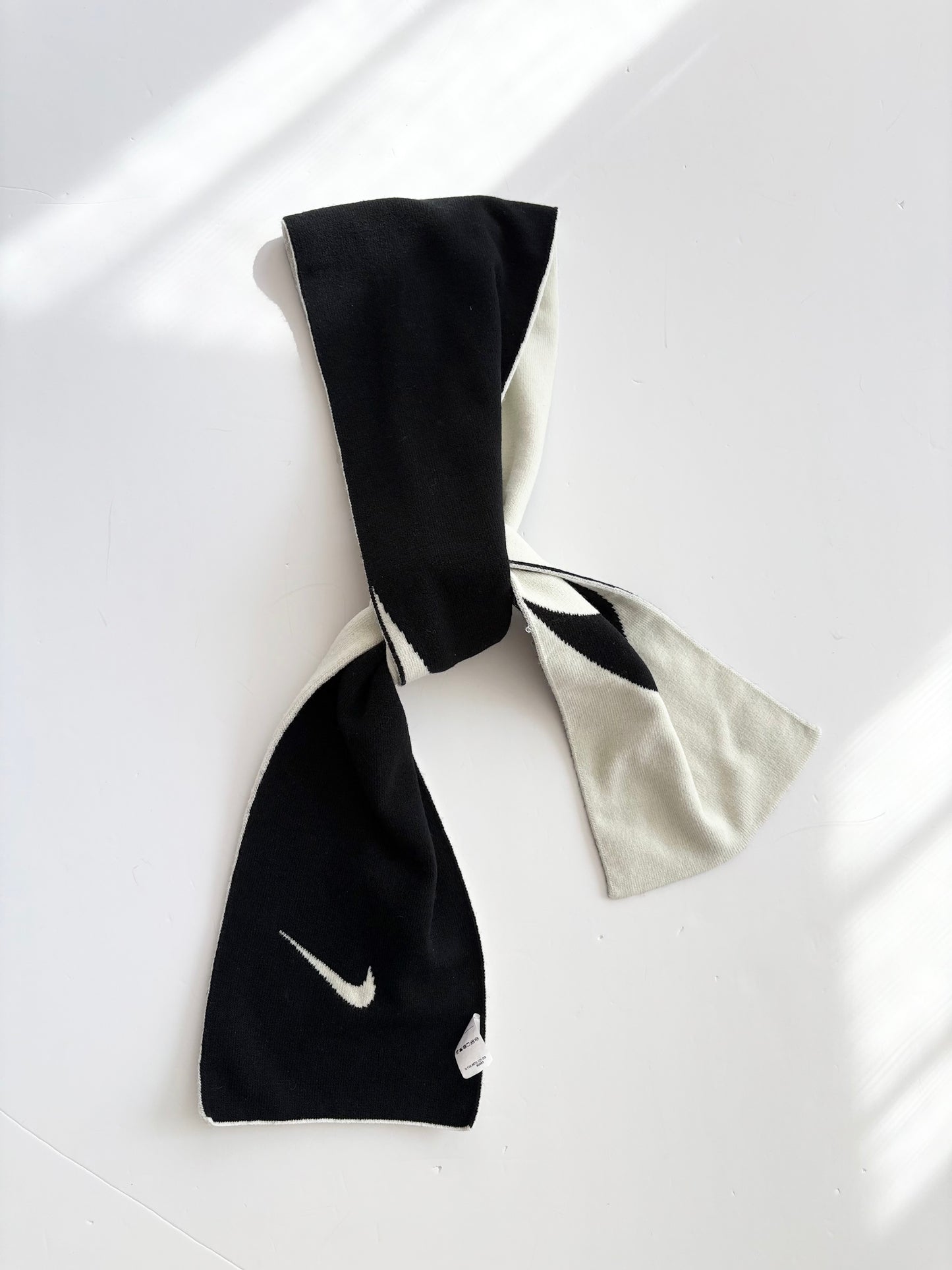 Nike swoosh reversible scarf O/S