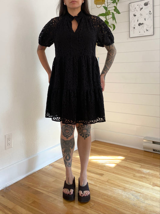 Cece babydoll lace mini dress Medium
