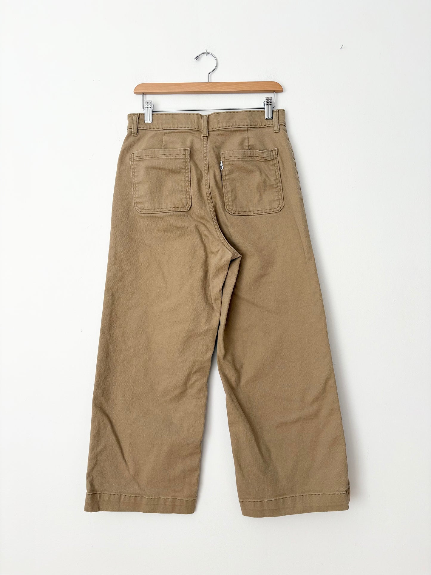 Levis ribcage wide leg crop W29