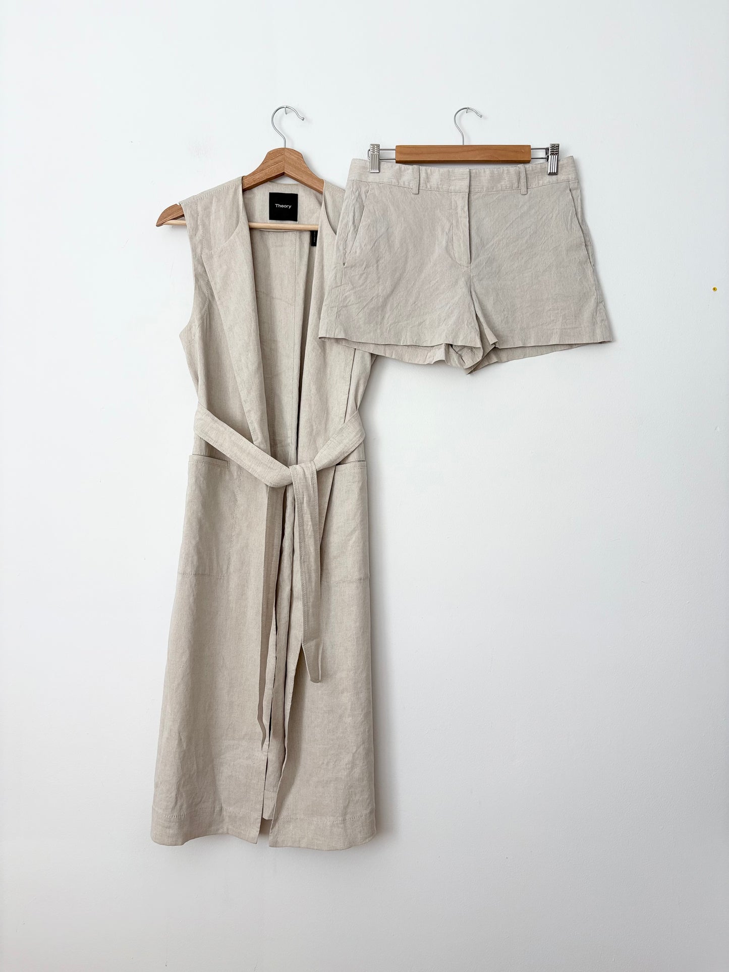 Theory Skea crunch linen sleeveless vest & shorts set S/M