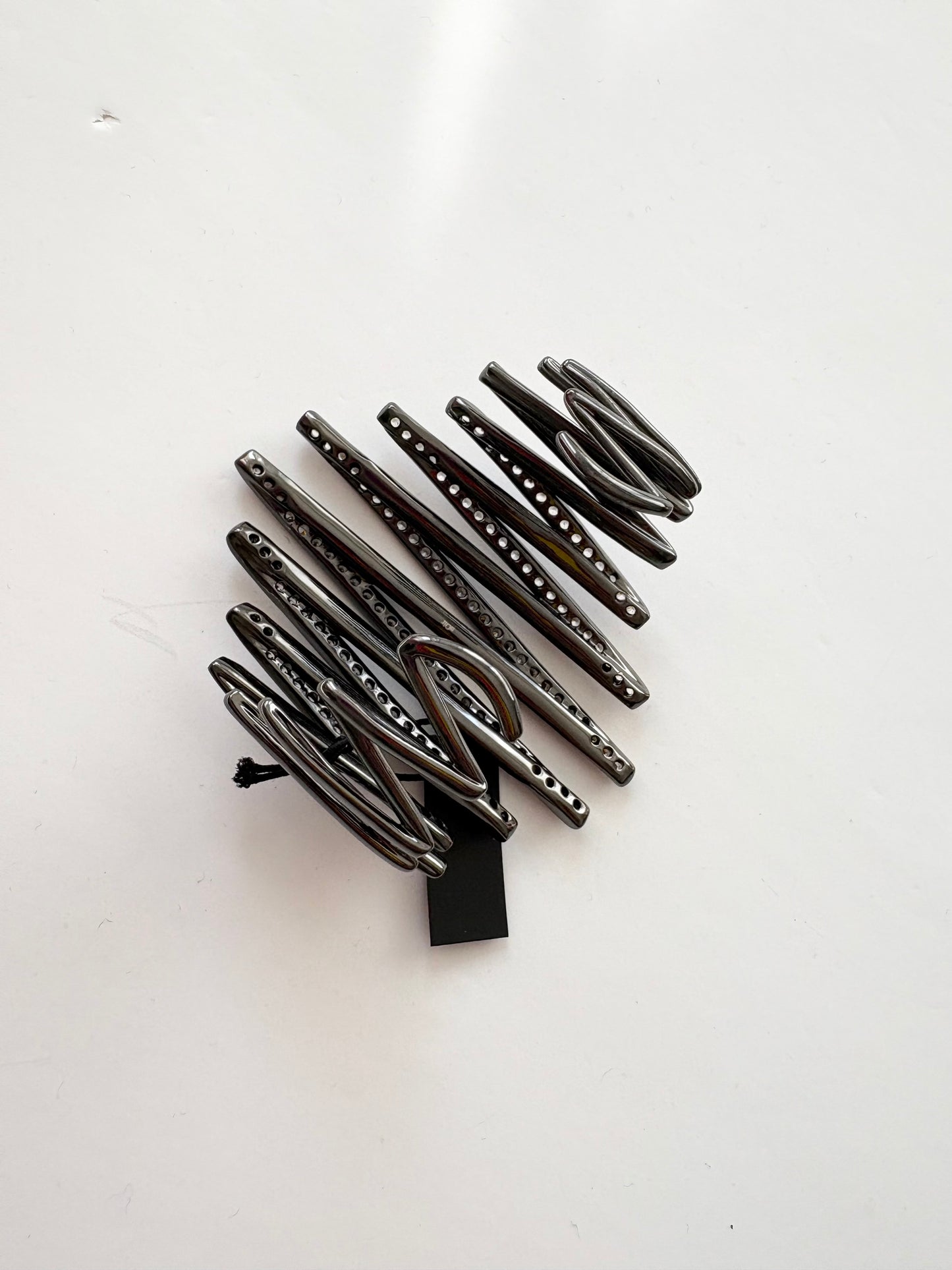 Noir NYC zigzag gunmetal cuff