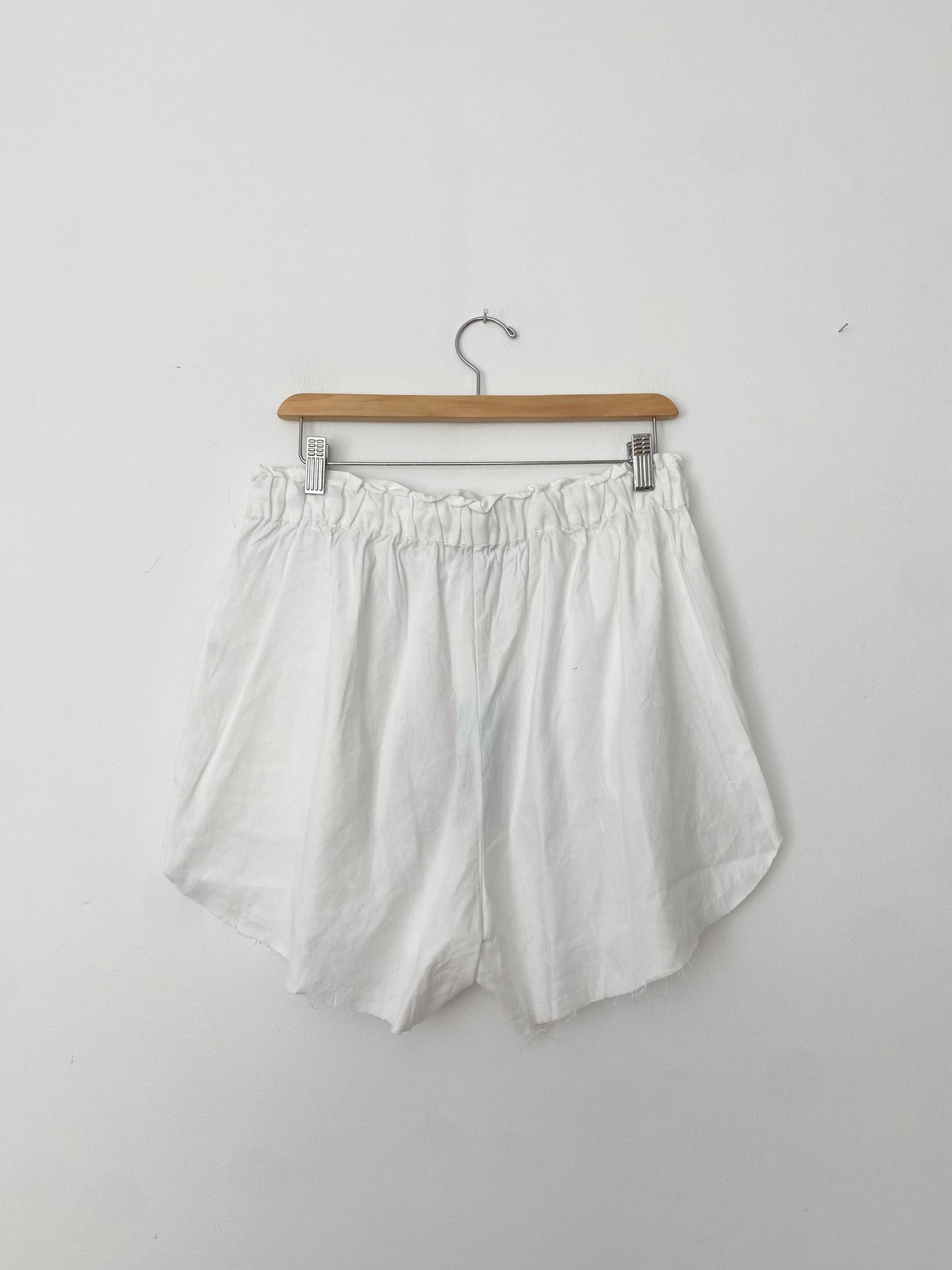 SHORE linen blend white shorts *Multiple sizes*