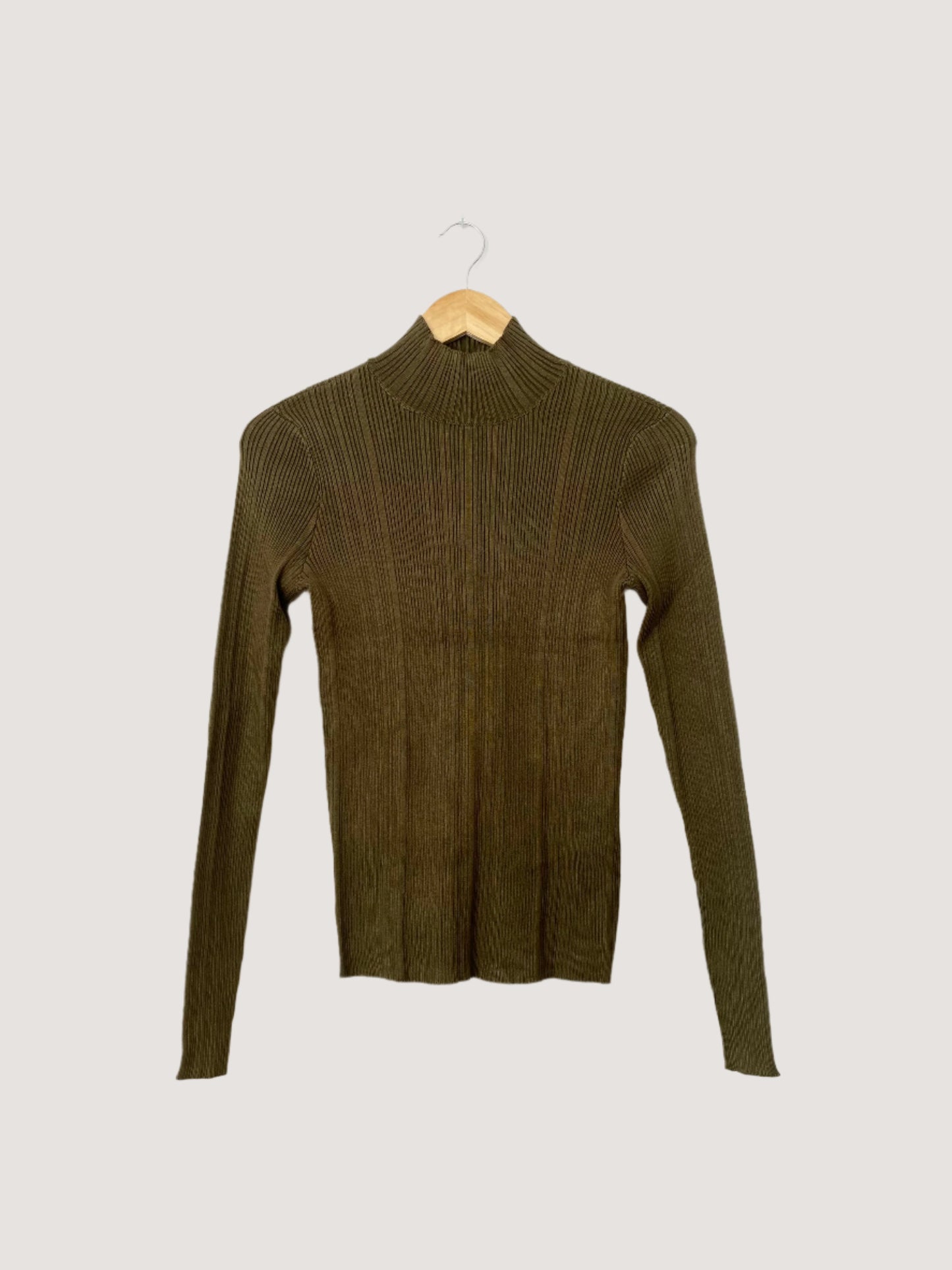 Vero Moda keyhole back turtleneck Medium