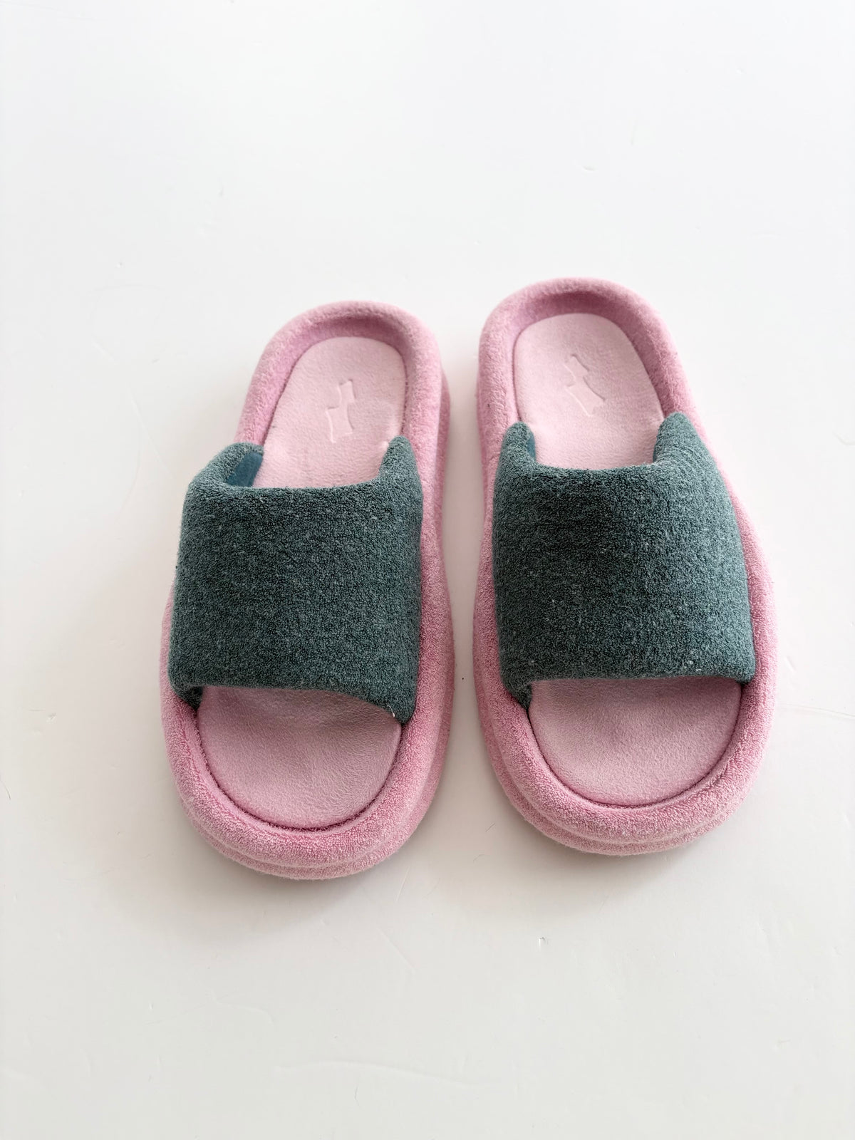 SKYLRK rest slides bloop EUR41