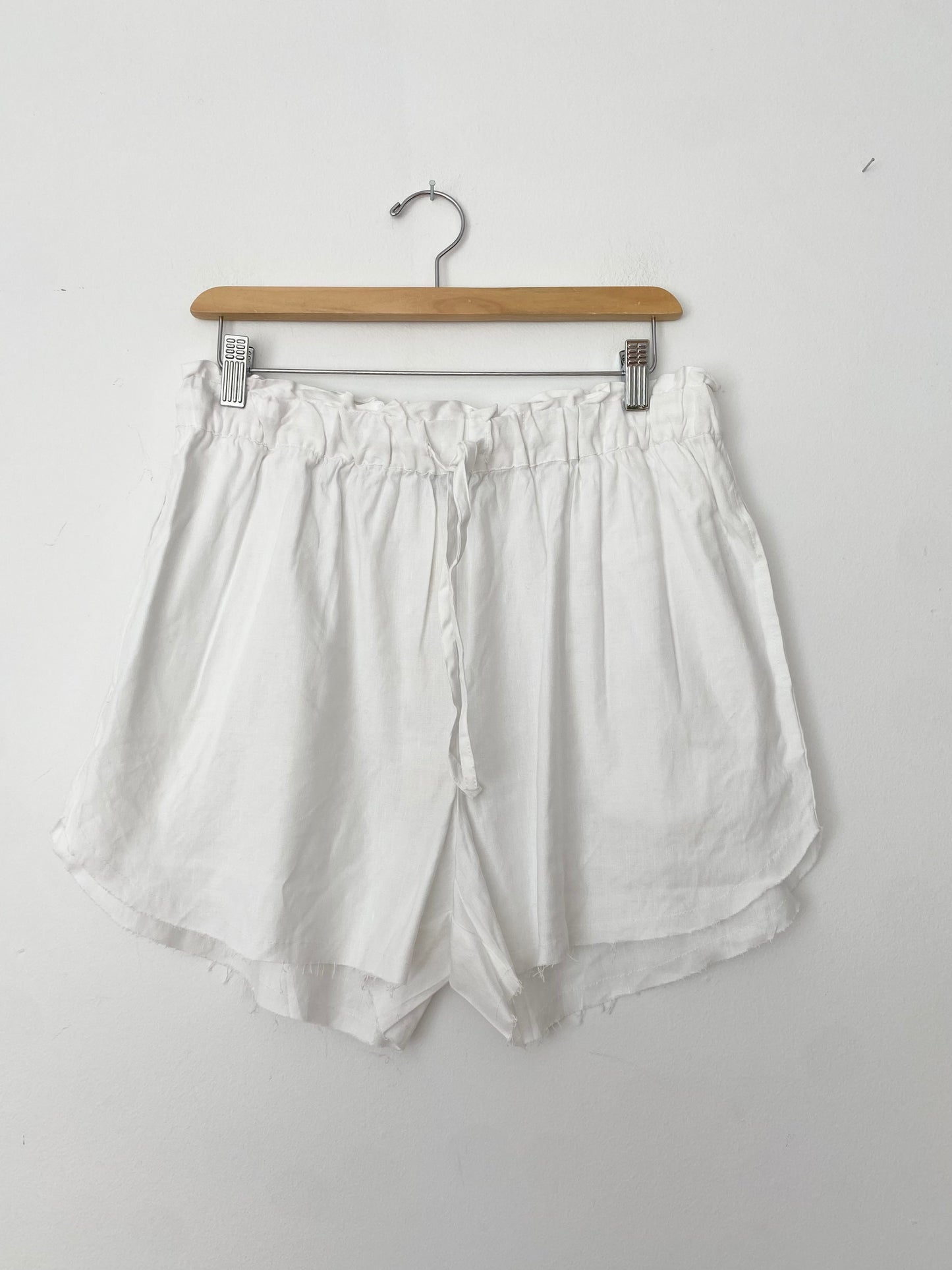 SHORE linen blend white shorts *Multiple sizes*