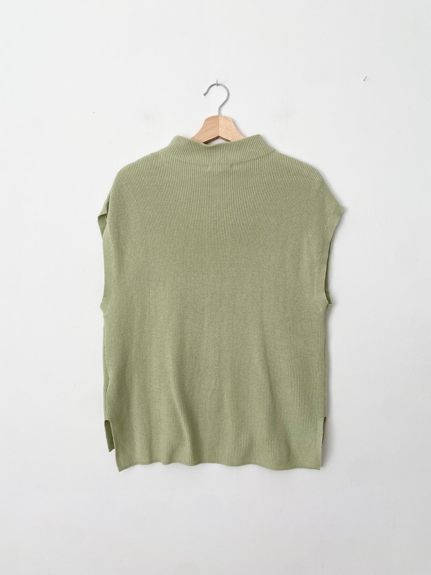 Pull sans manches à col montant en tricot Christian Siriano M/L