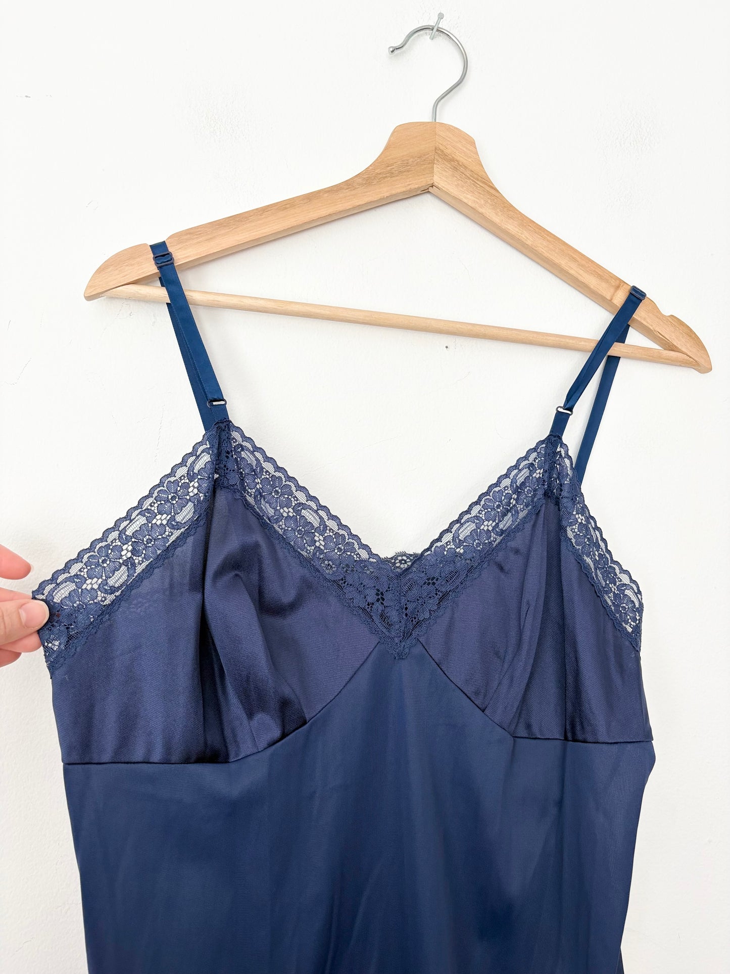 Robe nuisette vintage Vanity Fair en dentelle, taille large