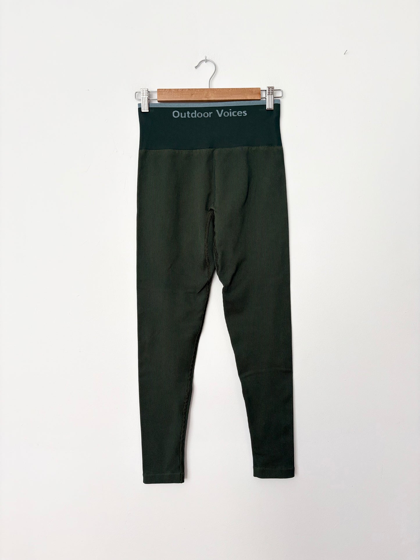Legging côtelé sans coutures 7/8 Outdoor Voices taille M