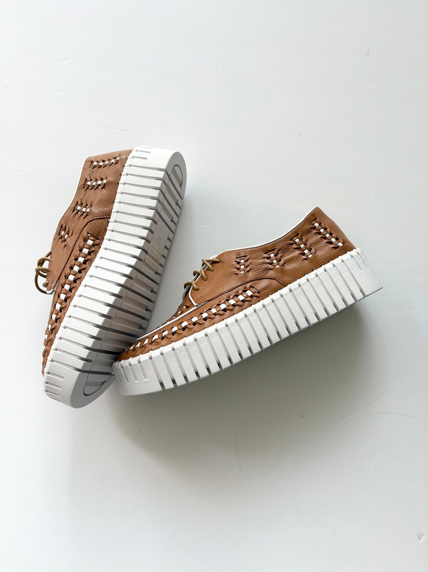 Baskets en cuir Silent D Brodies 36 €