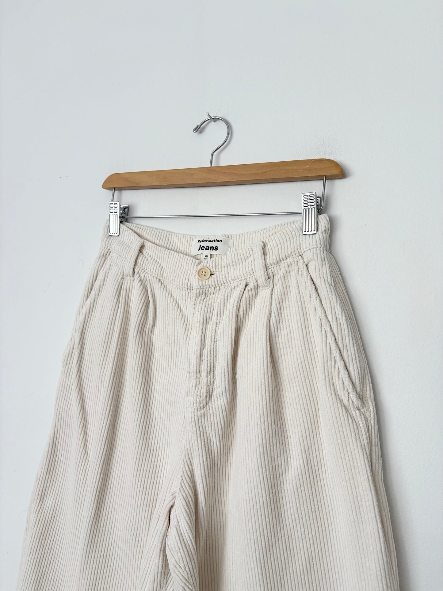 Reformation Montauk pleated corduroy pants W25