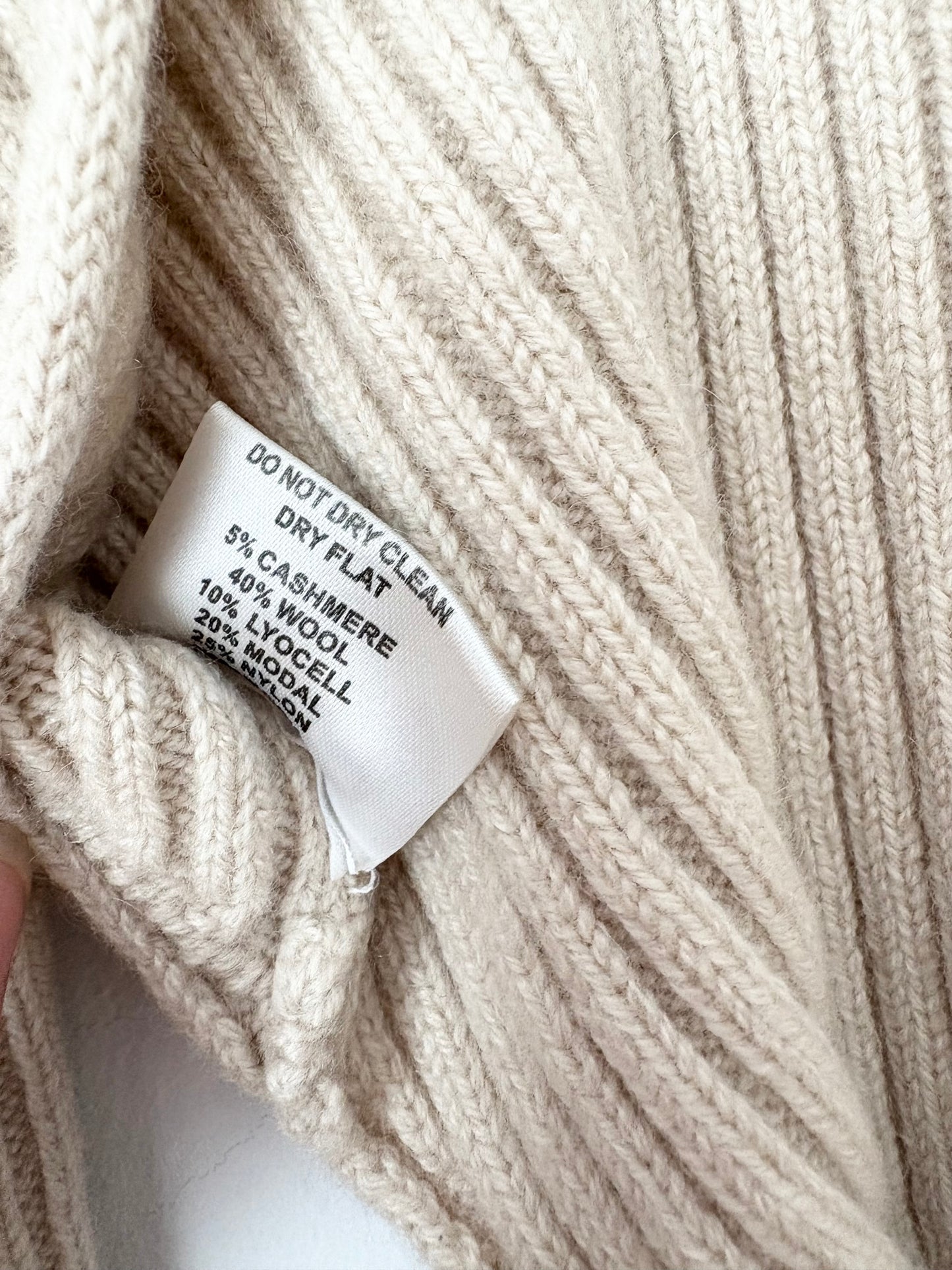 Guizio wool blend open back top Medium