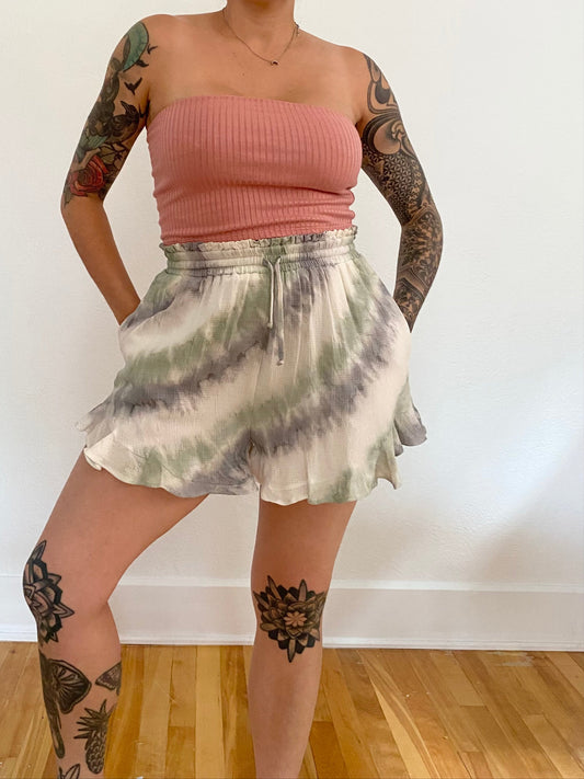 SHORE tie dye ruffle shorts S/M