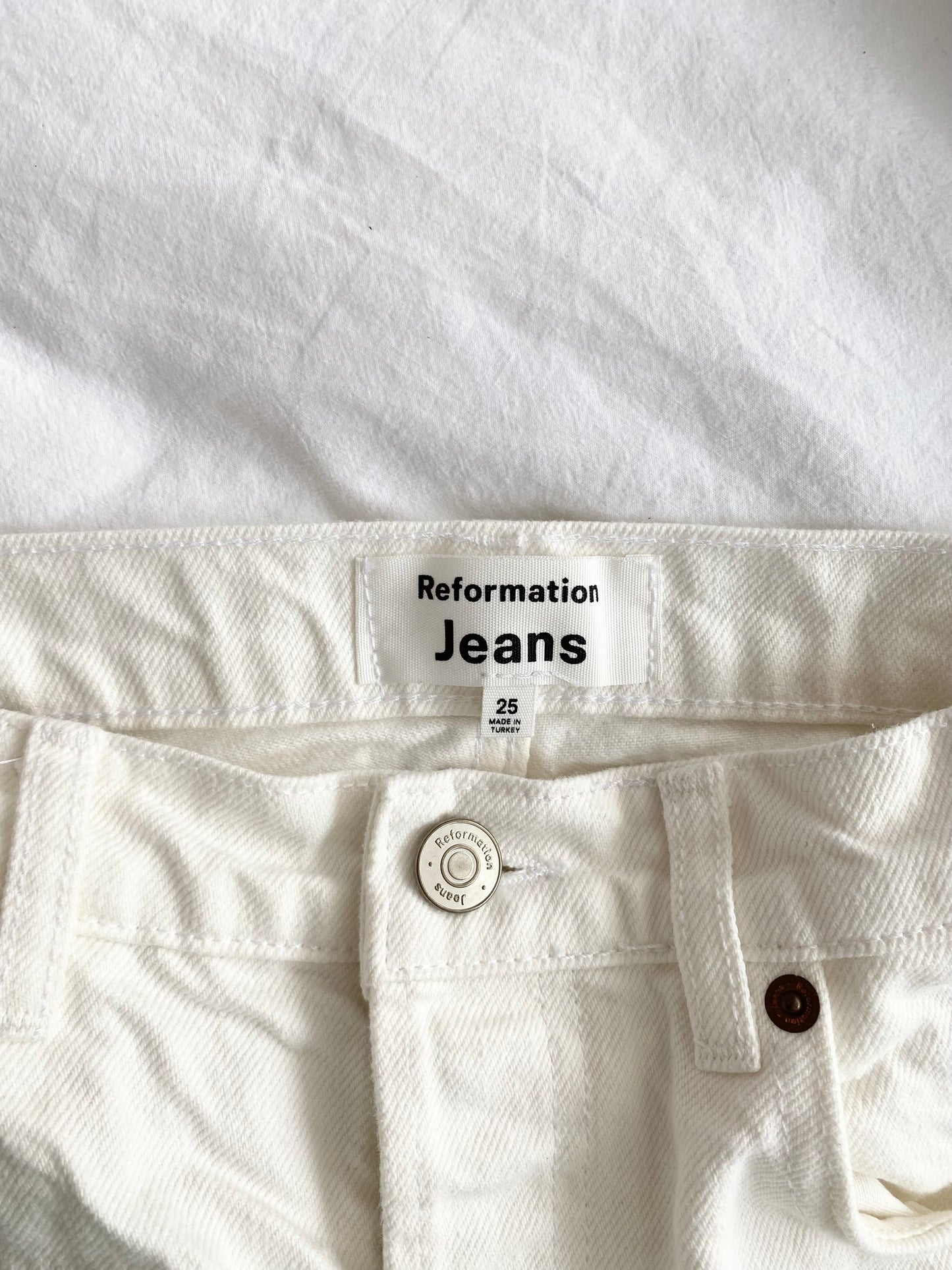 Reformation Charlie high rise jean shorts W25