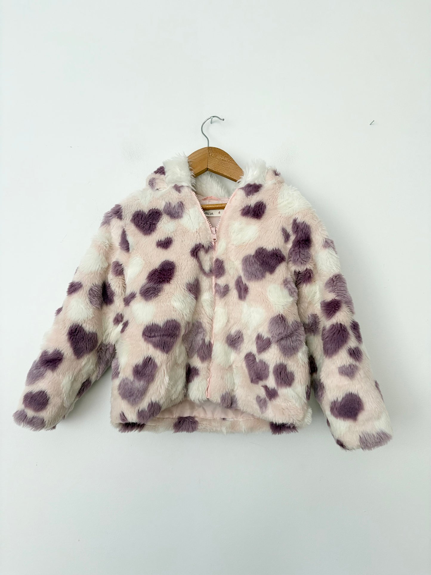 Nevada fluffy heart print hooded coat 4T