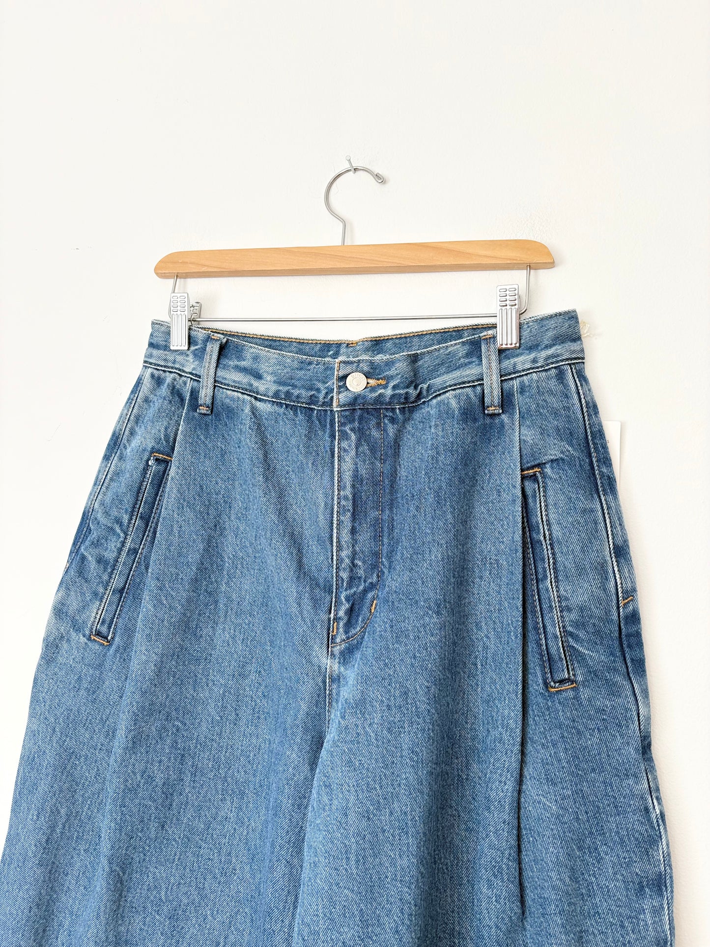 Etica relaxed pleated balloon jeans W28