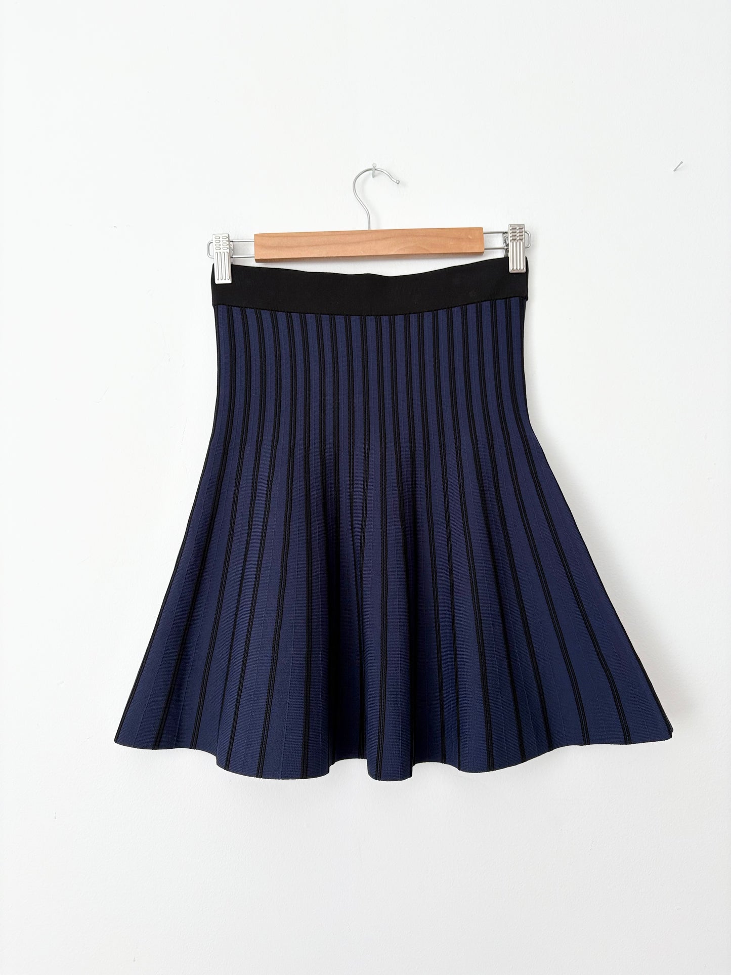 Maje knit pleated skirt S/M