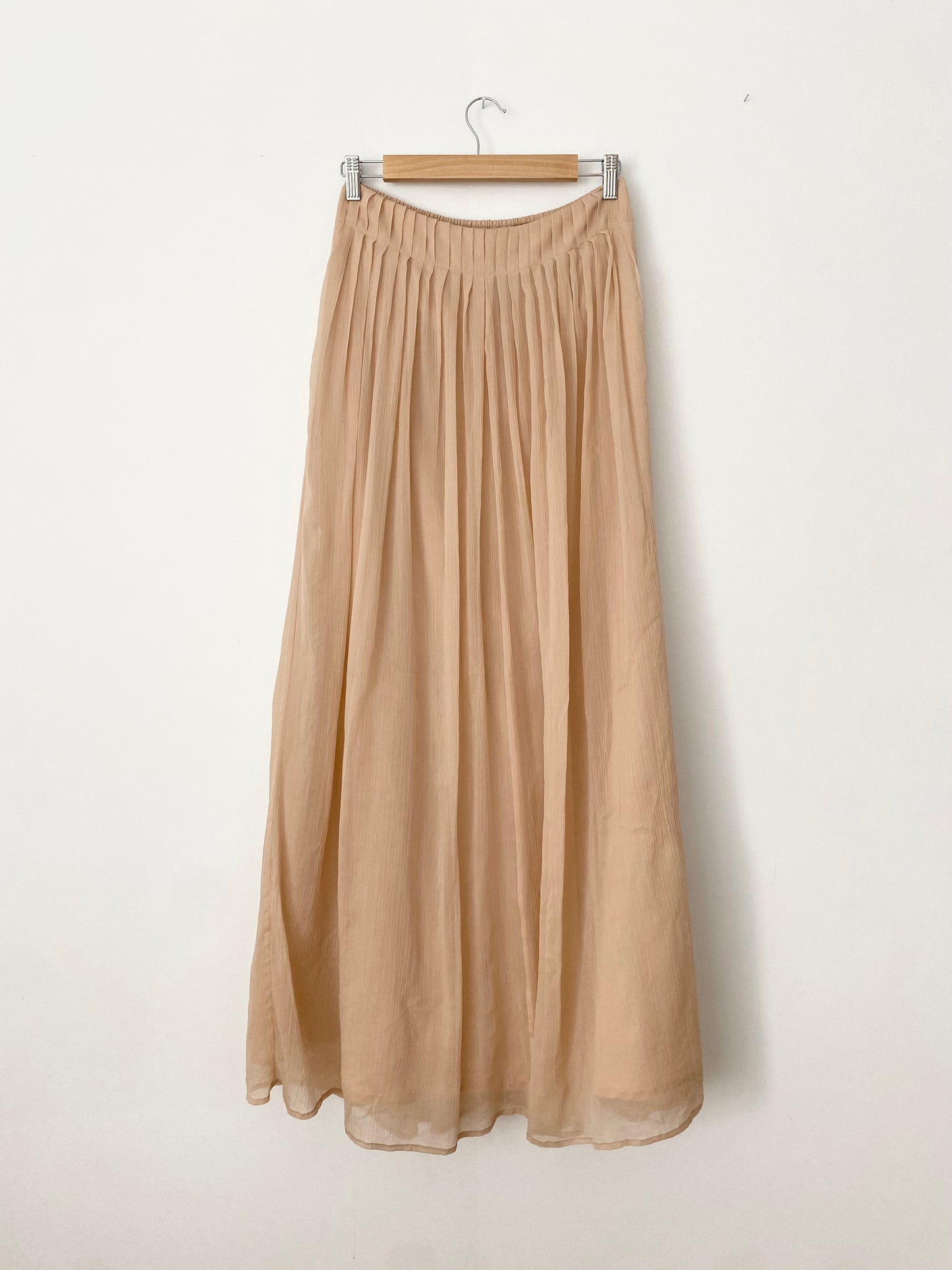 Anthropologie flowy maxi skirt Medium