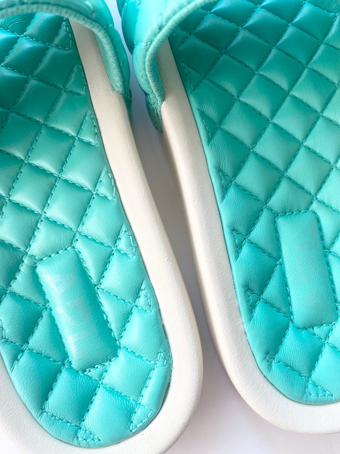 APL Lusso leather slides EUR35