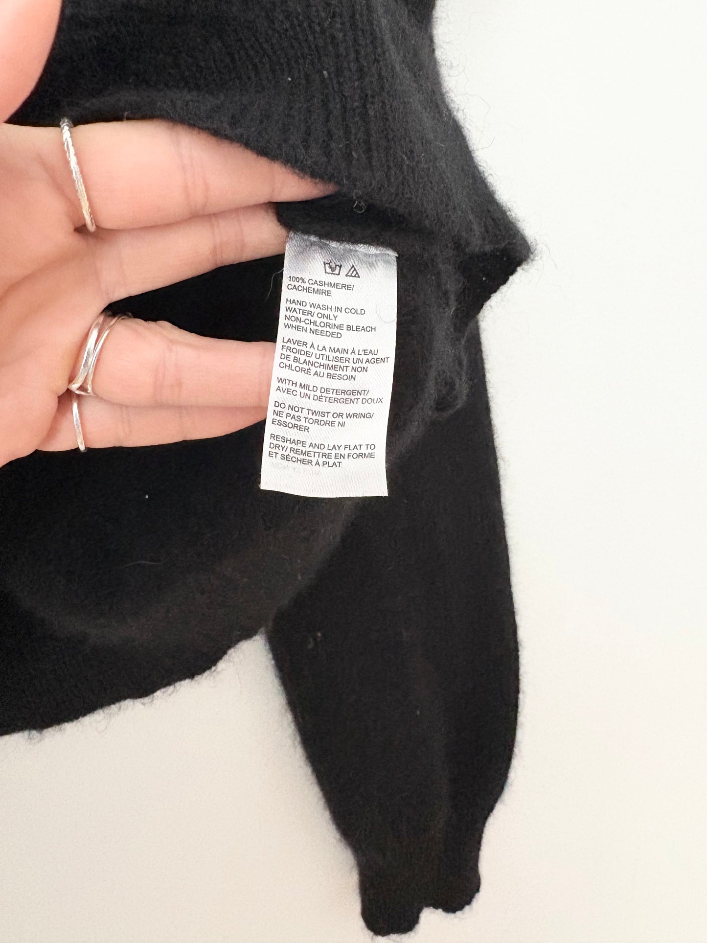 Saks Fifth Ave quarter zip cashmere sweater Medium